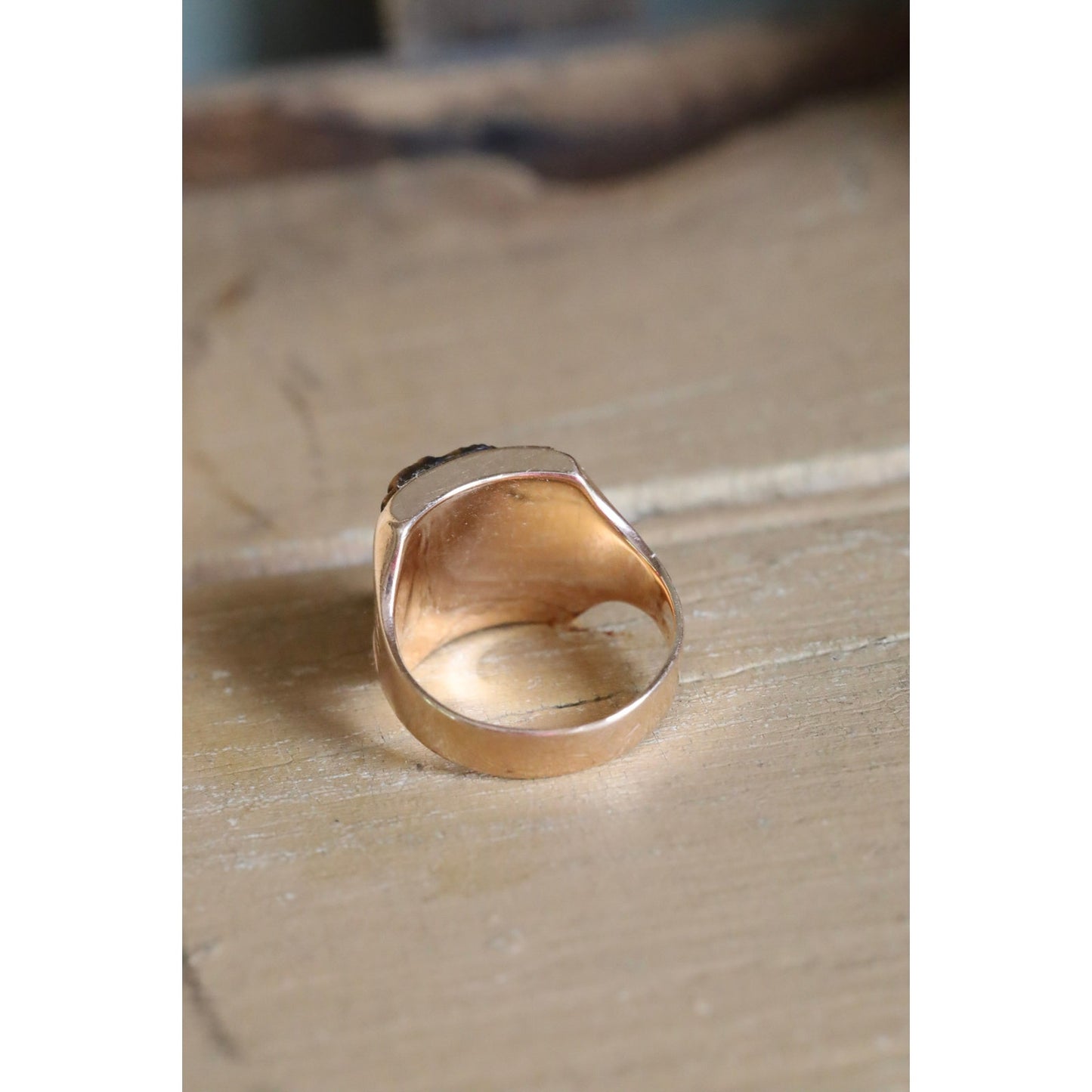 c1920 10K Yellow Gold Hand Carved Tigereye Pinkie Ring