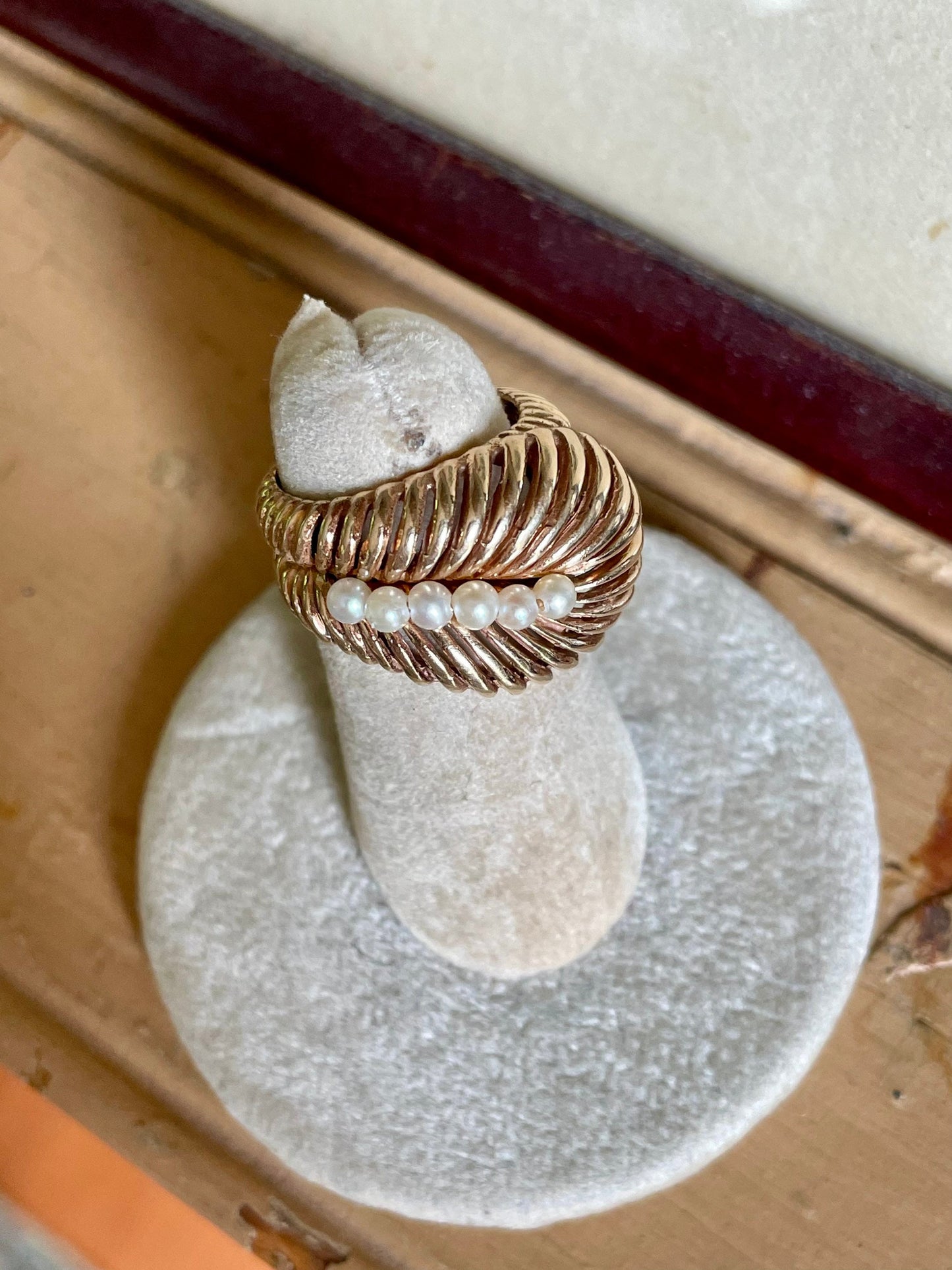 1950’s Retro Bold Wrap Style Pearl Ring in 14K Yellow Gold