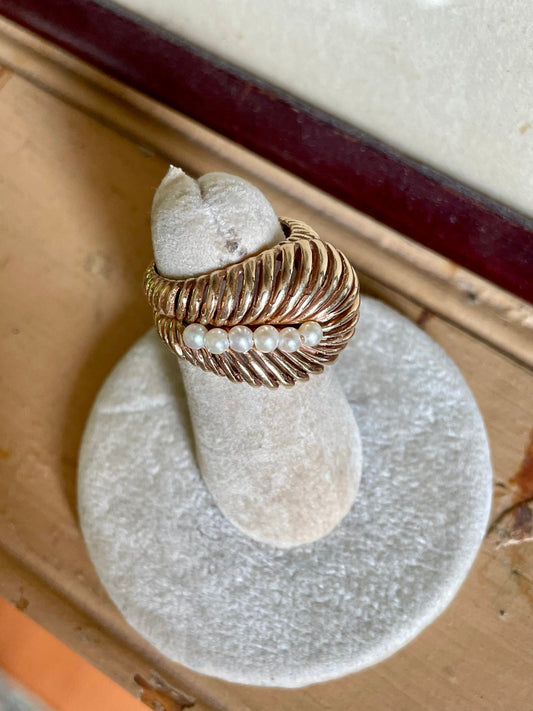 1950’s Retro Bold Wrap Style Pearl Ring in 14K Yellow Gold