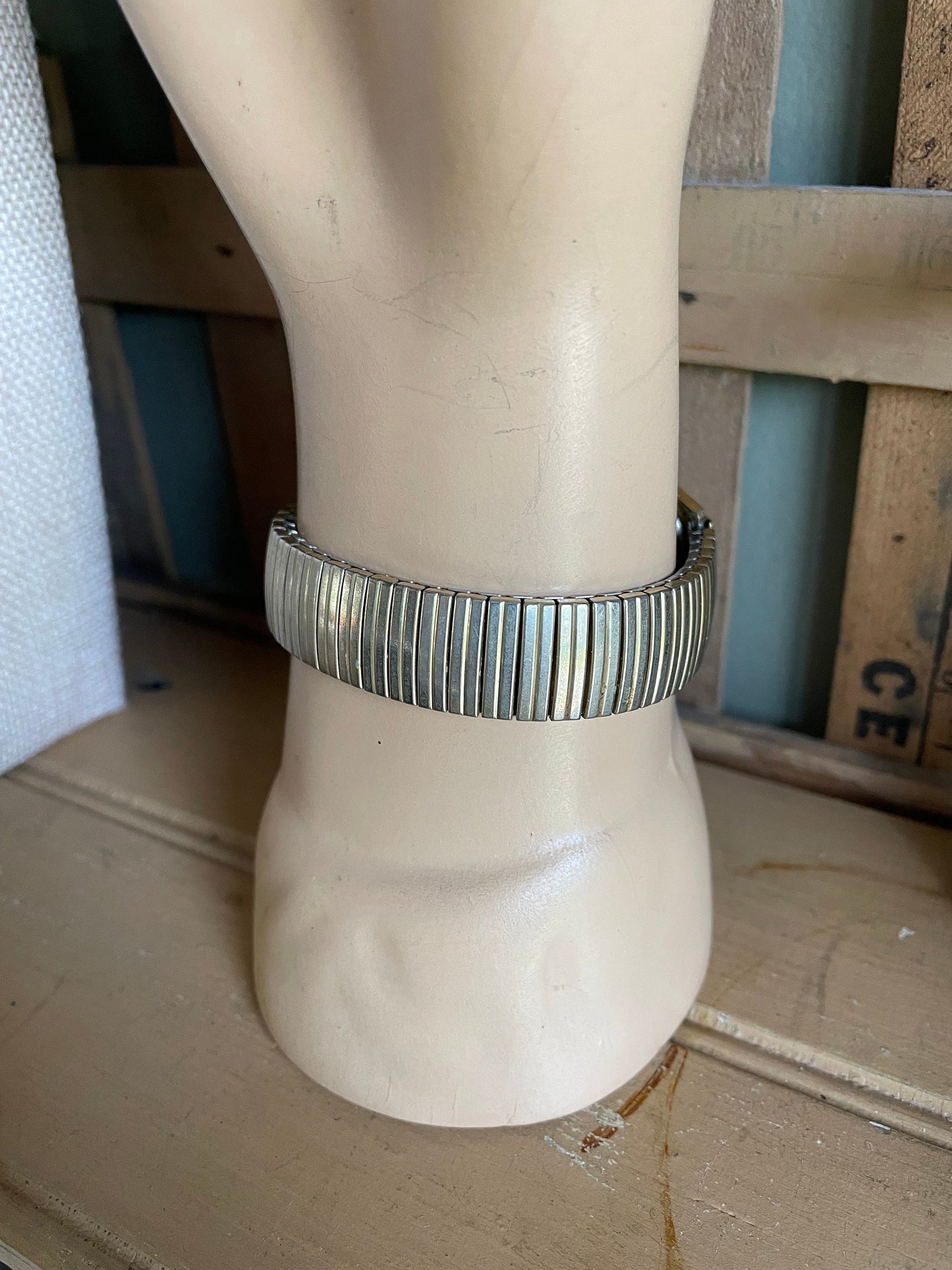 1960's Waltham 17 Jewels Self Winding Shock Protected Wrist Watch Working