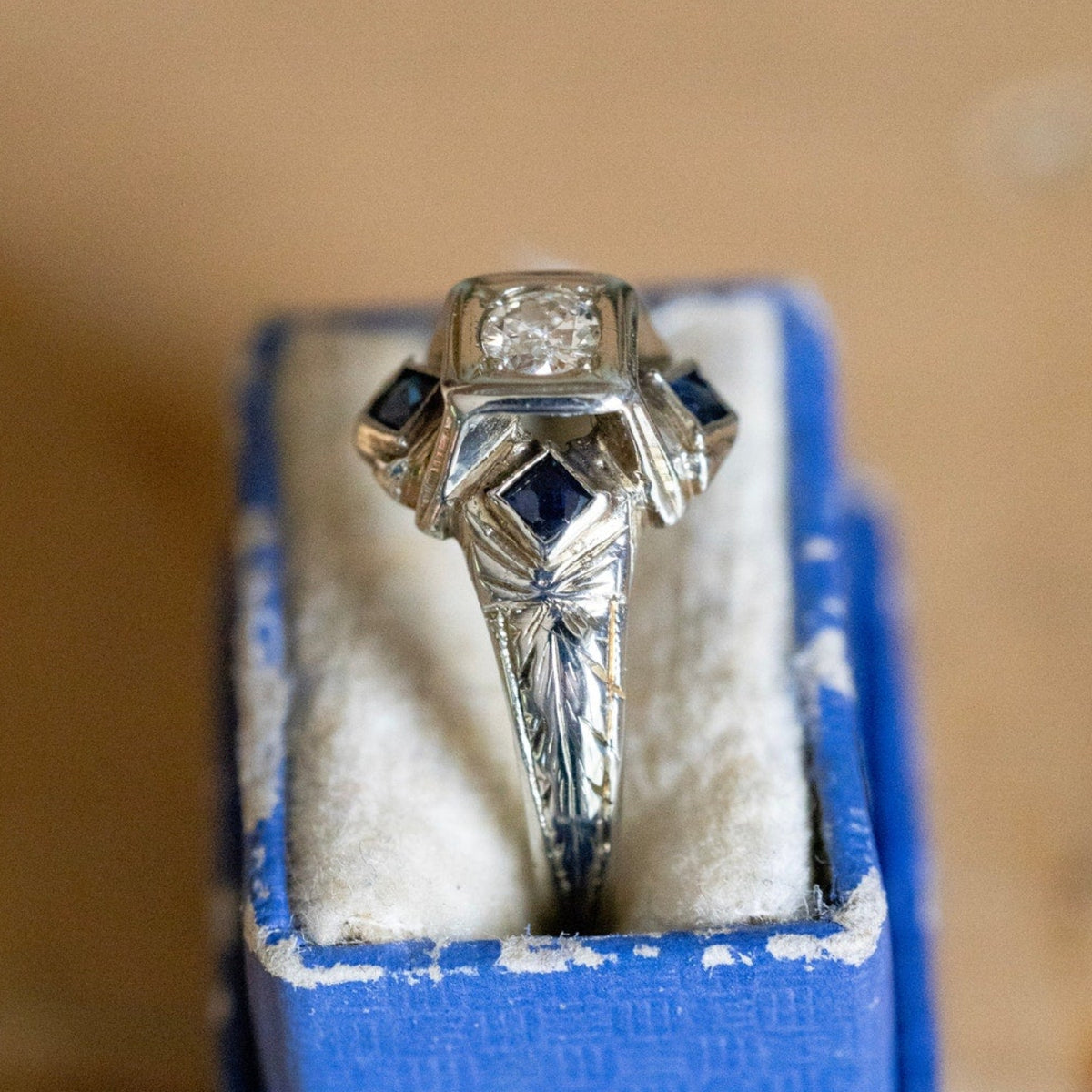1930-1940 Art Deco 20K White Gold Old European Cut Diamond and Sapphire Ring