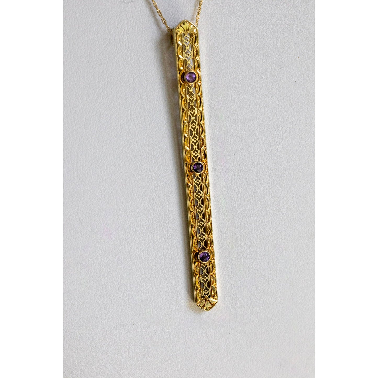 Unique 10K Yellow Gold Edwardian Amethyst Set Bar Pendant