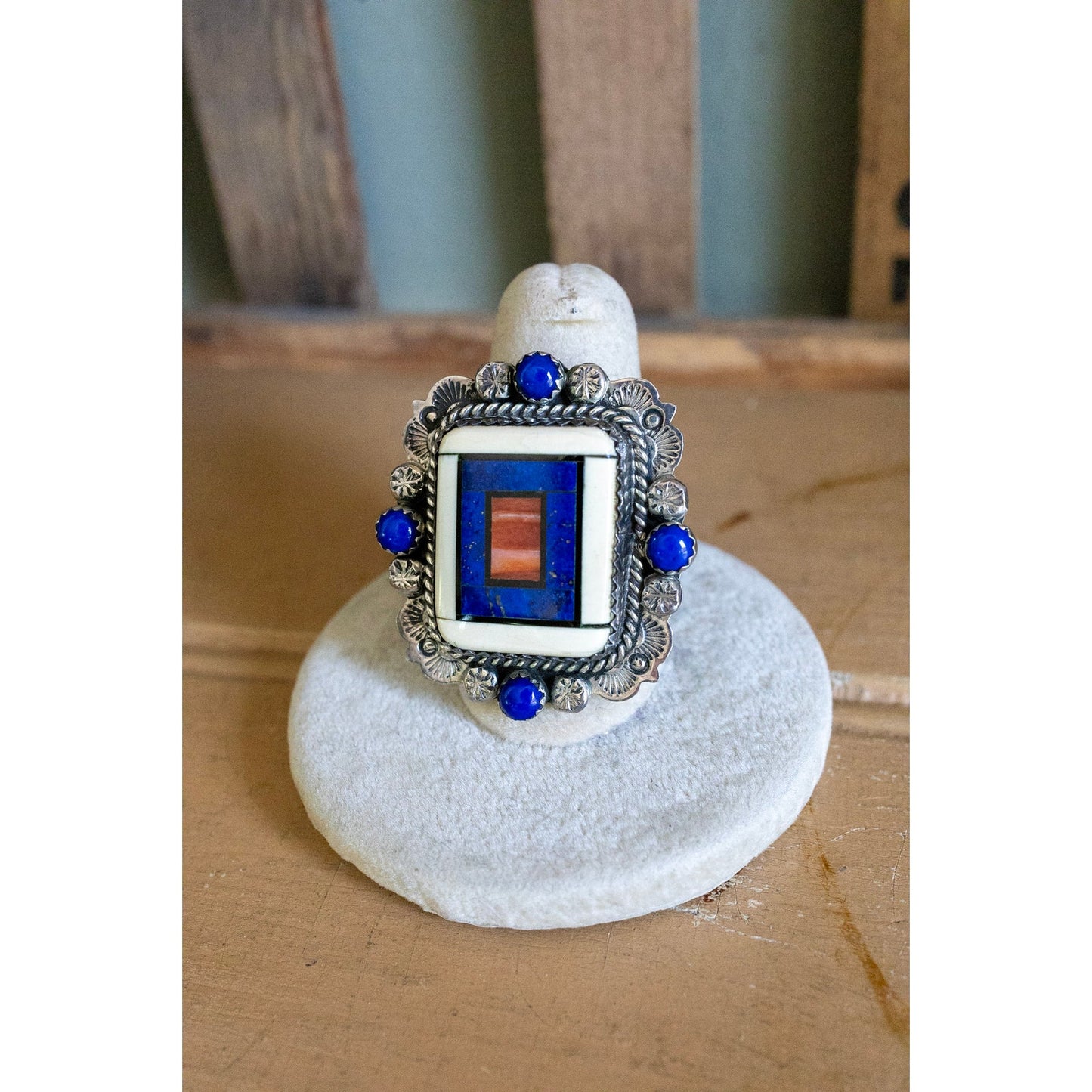 B. Chavis Vintage Native American Artist Made Lapis Lazuli Sterling Silver Ring