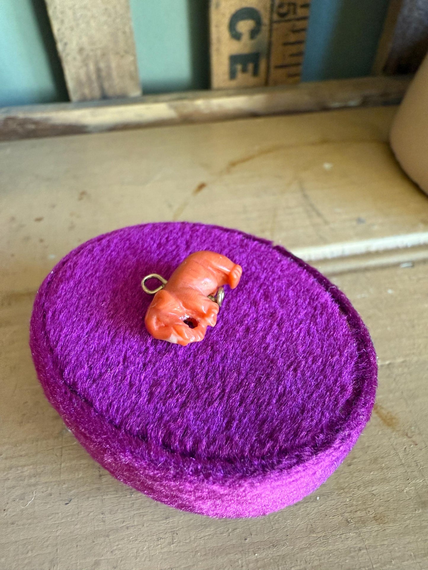 Antique 10K Yellow Gold Mini Hand Carved Coral Elephant Charm / Pendant