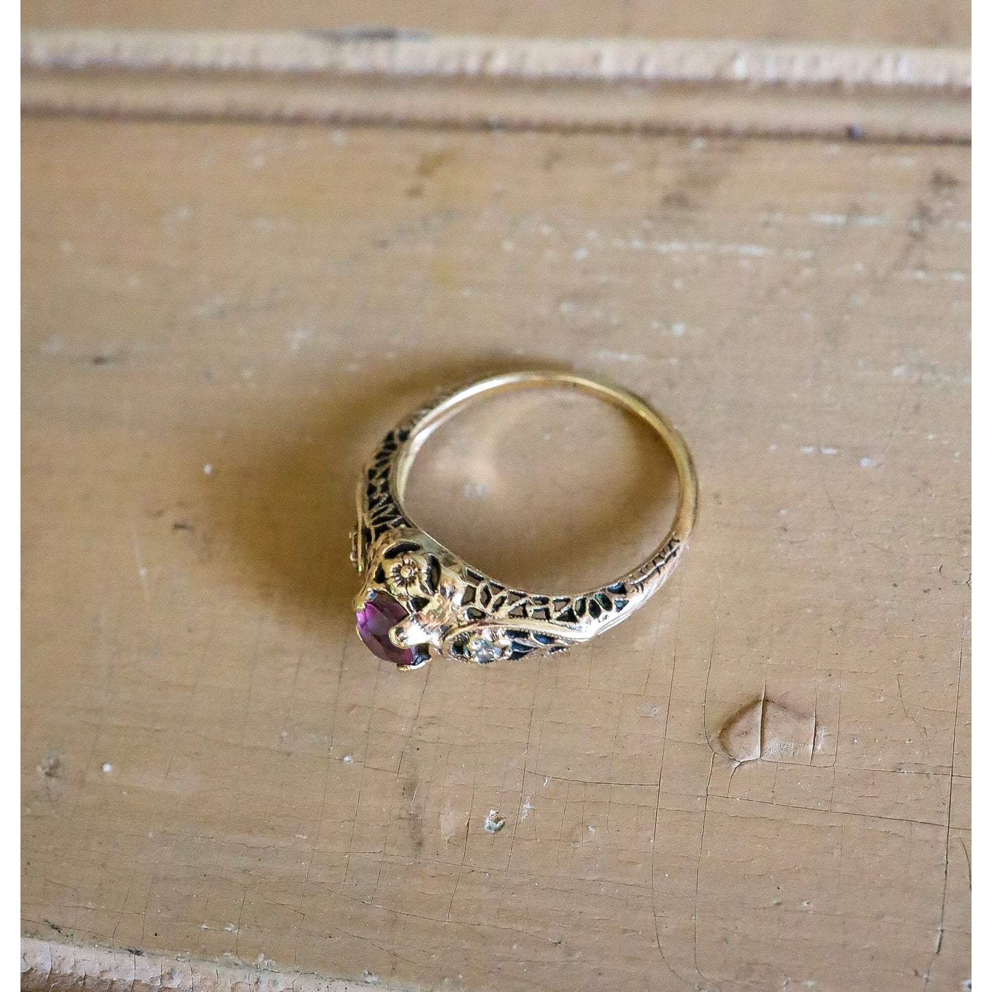 Vintage Art Deco Style 14K Yellow Gold Amethyst and Diamond Ring