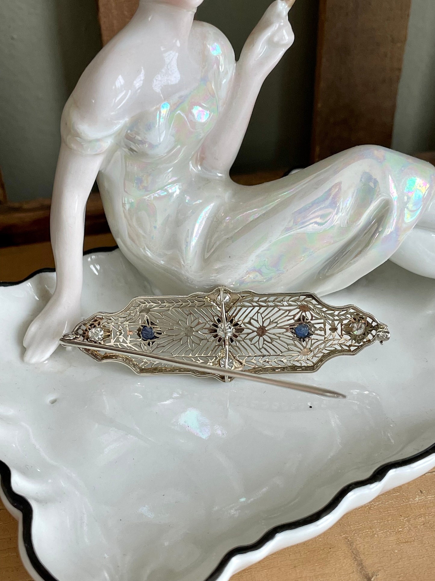 1930-1940 14K White Gold Filigree Diamond and Sapphire Brooch