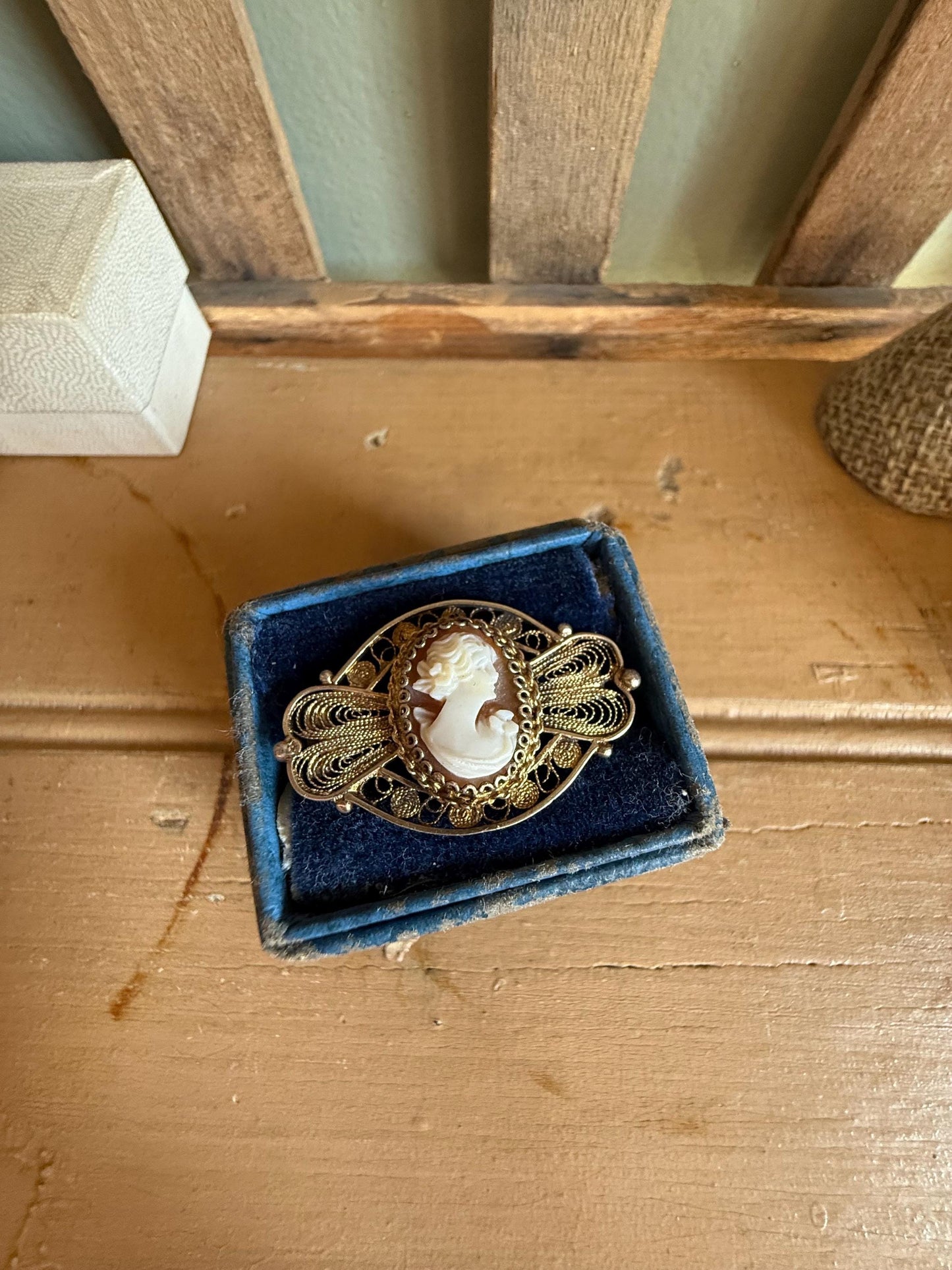 c1915 Hand Worked Filigree Silver Brooch with Hand Carved Cameo