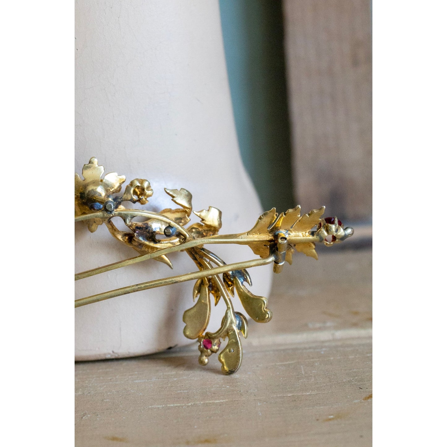 Antique 8-9K Yellow Gold Large Arrow and Floral Diamond Set Brooch