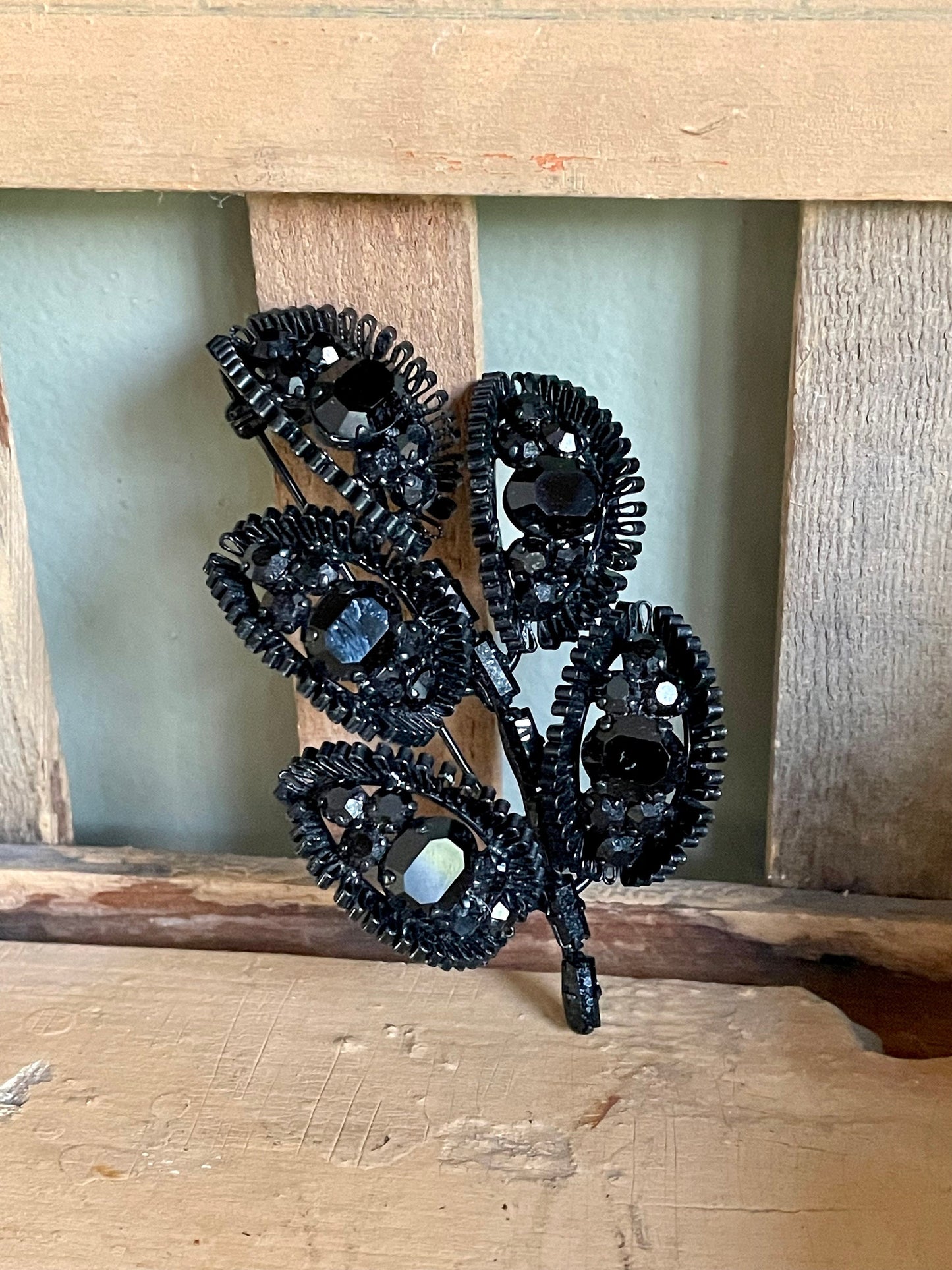 Massive Weiss Mid Century Japanned Black Stone Branch Brooch