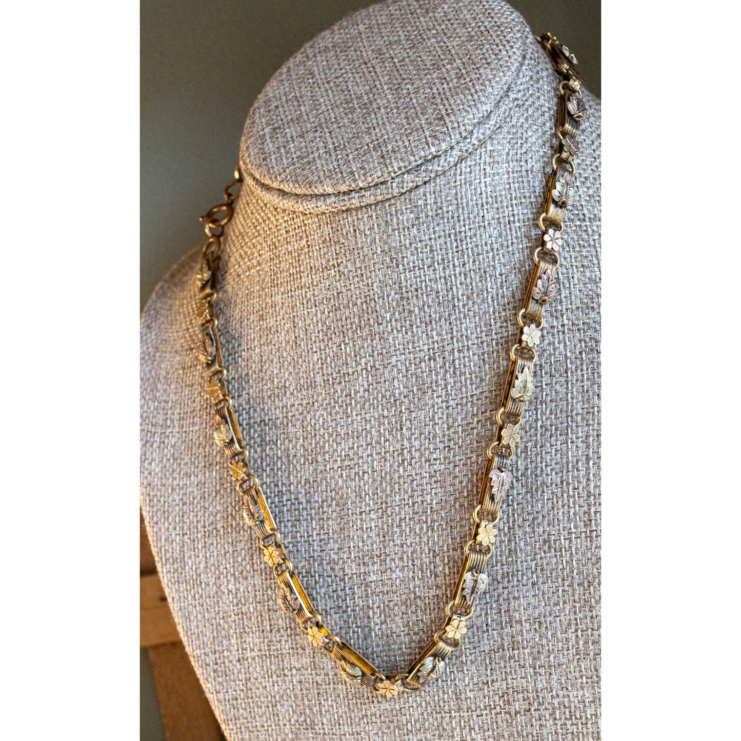 An Impressive Tri Color Maple Leaf Victorian Bookchain