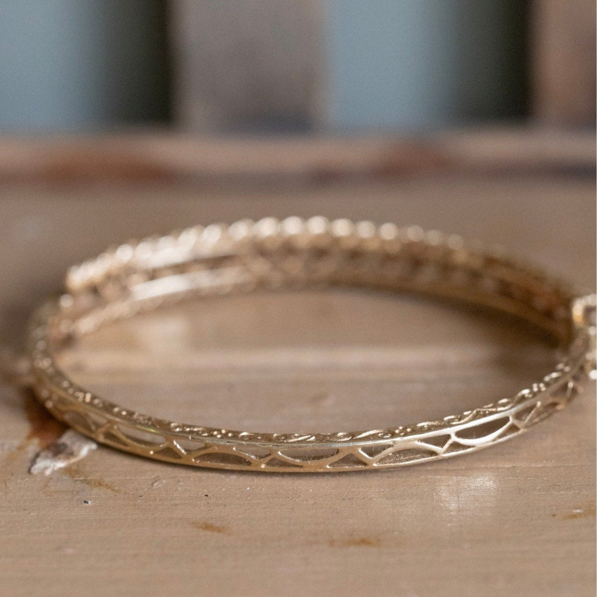 1960-1970 Vintage 14K Yellow Gold Garnet Bangle with Engraving