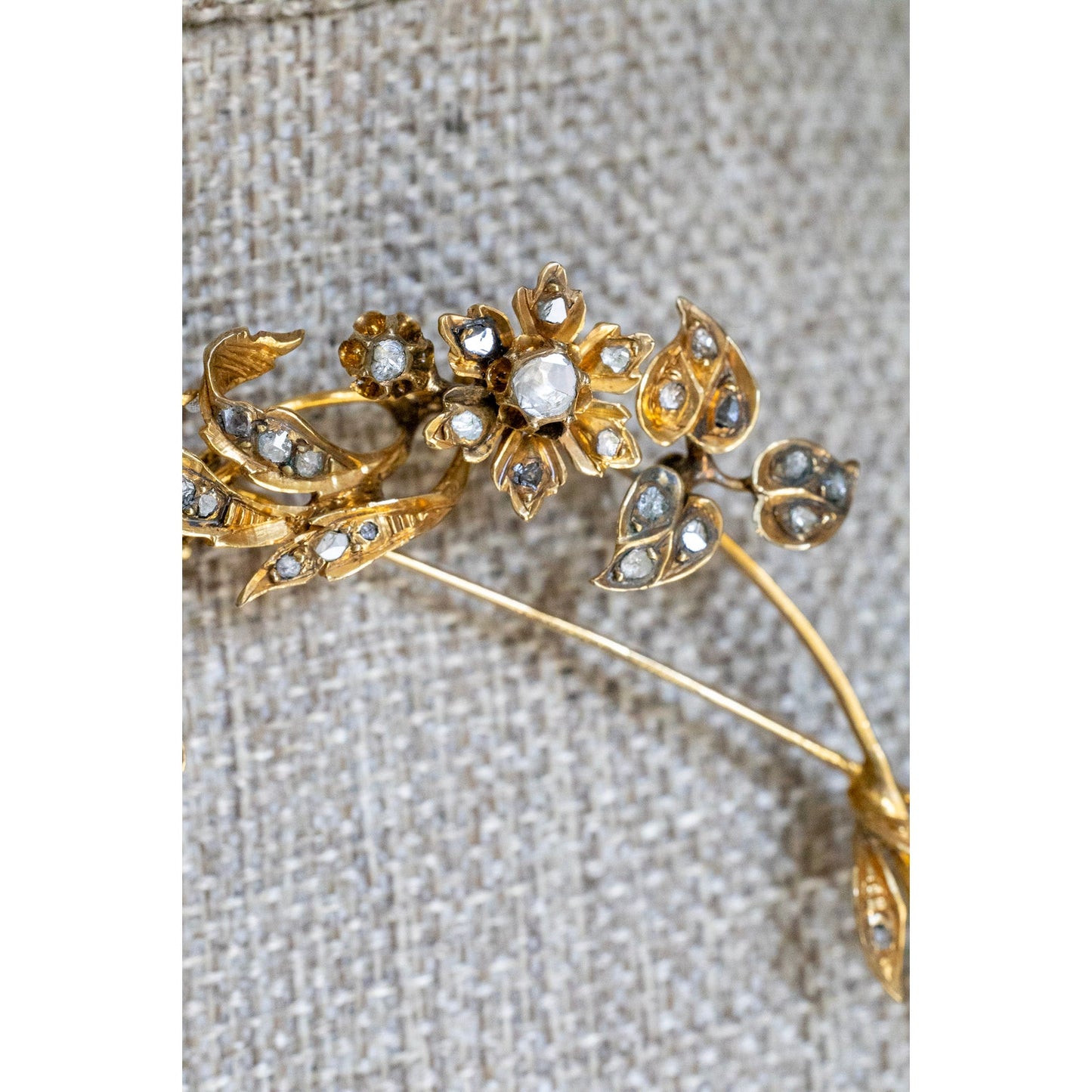 Antique 8-9K Yellow Gold Large Arrow and Floral Diamond Set Brooch
