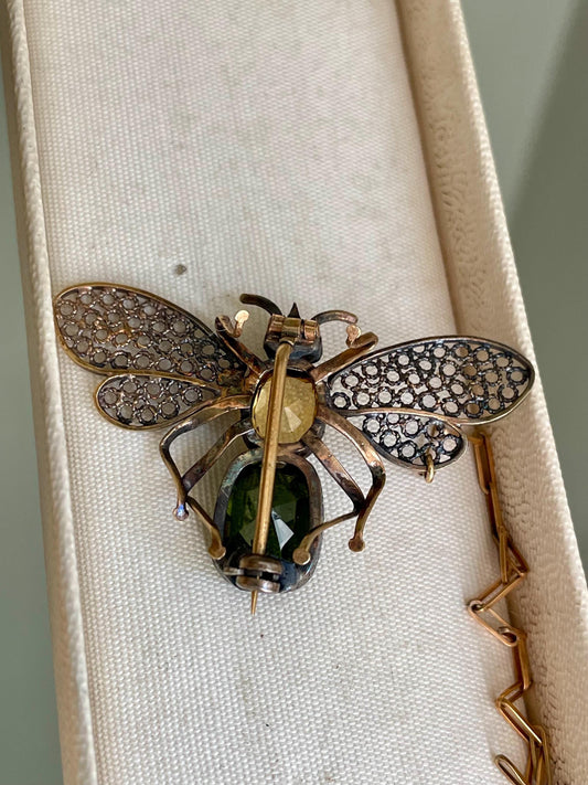 c1915 Edwardian 10K Yellow Gold Moth Butterfly Insect Brooch with Safety Pin