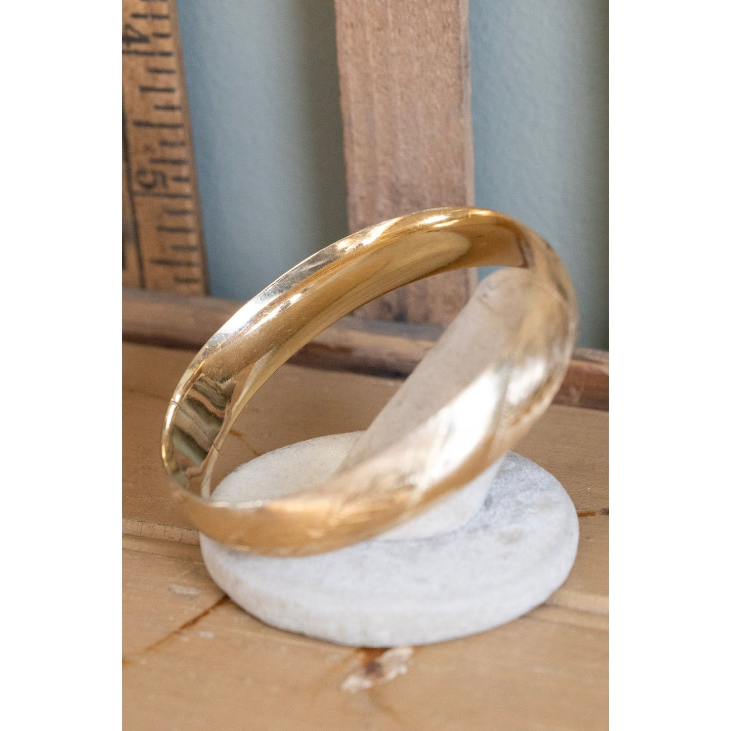 Vintage 14K Yellow Gold Oval Engraved Bracelet Bangle