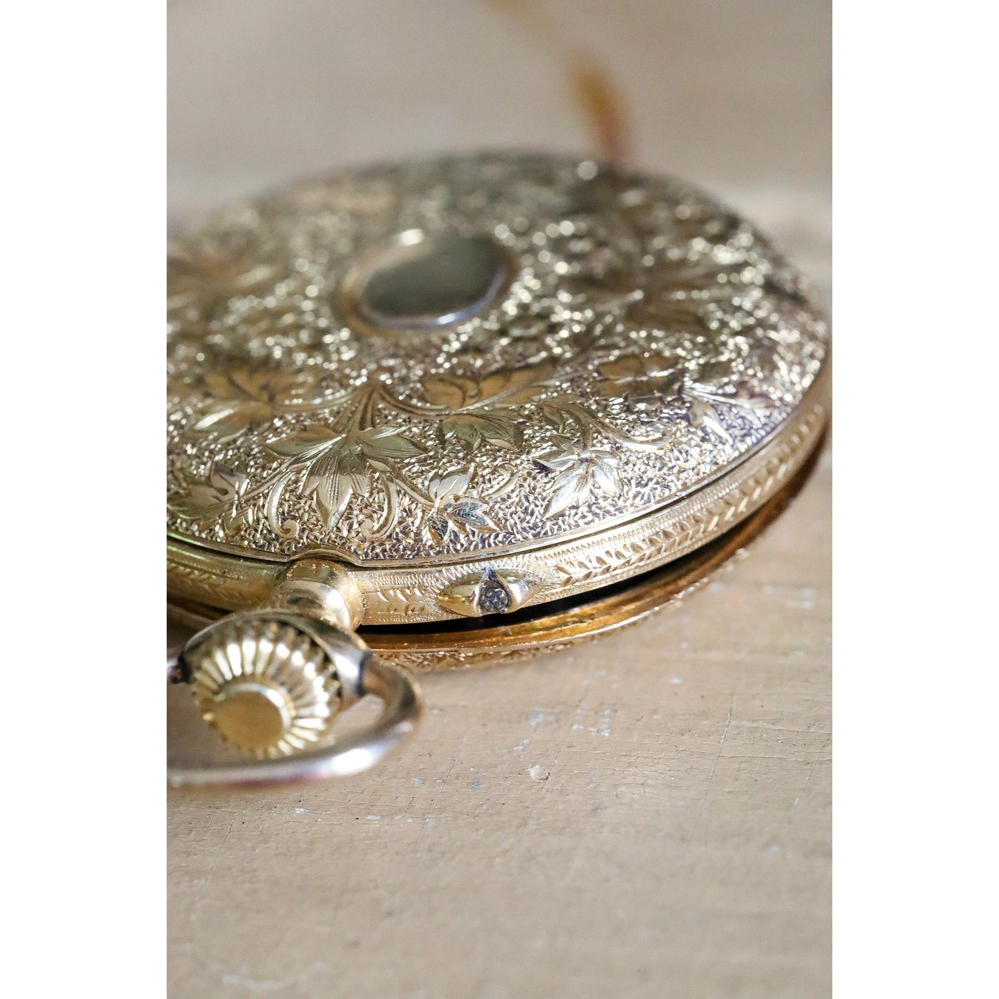 Gorgeous Antique 18K Solid Gold Case Working Closed Face Pocket Watch
