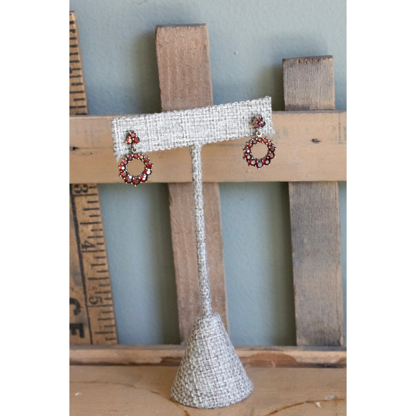 Vintage Pyrope Garnet Dangle Earrings in Gilt Sterling