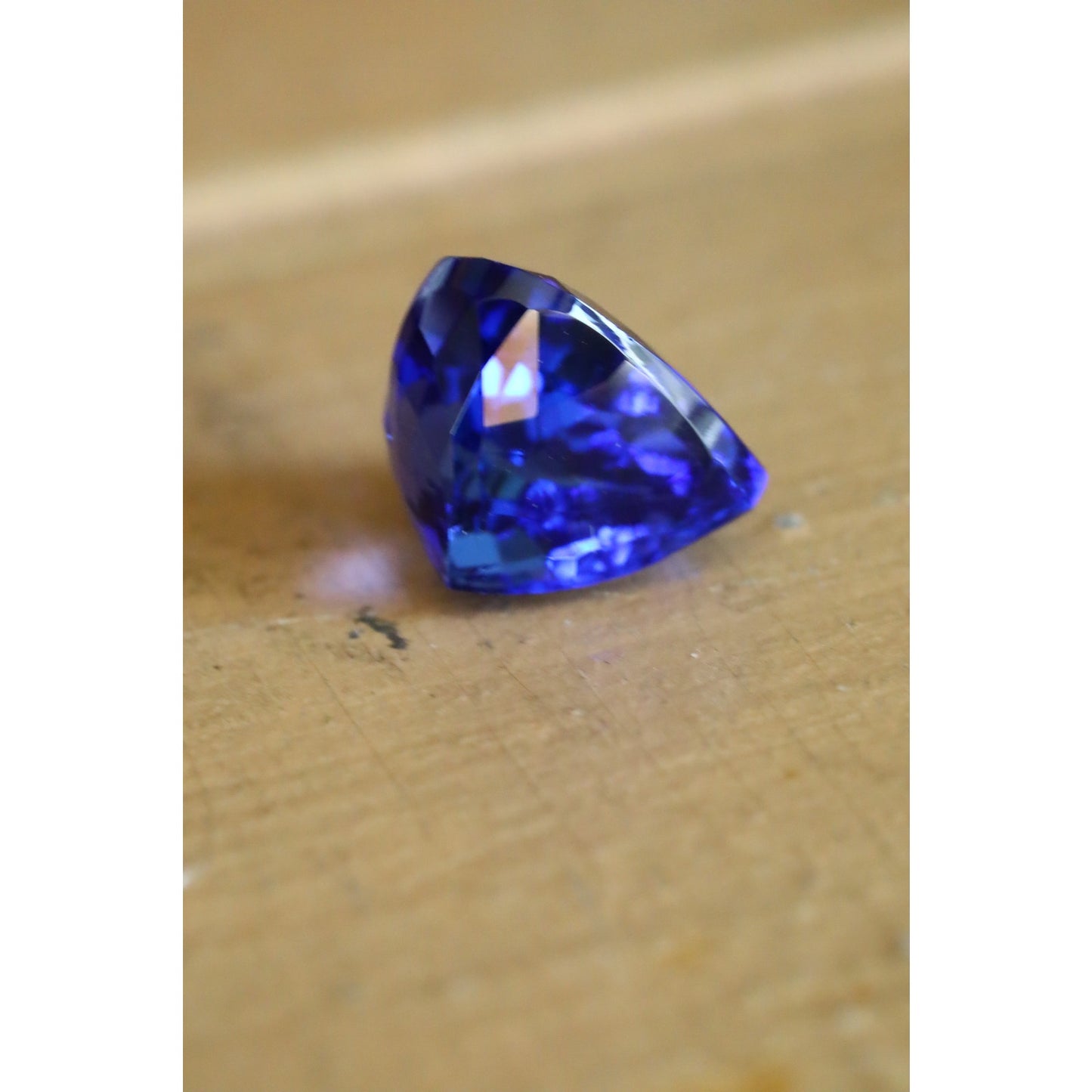 Loose AGI Heart Cut Natural Tanzanite Gemstone 6.89 Cts