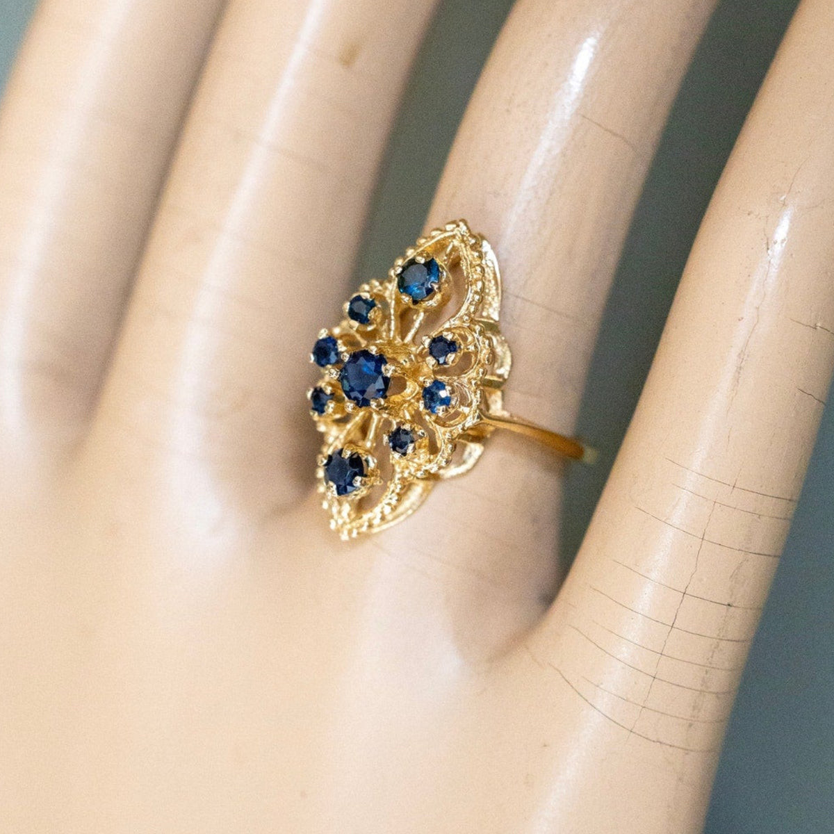 c1970 Vintage 14K Yellow Gold Natural Sapphire Ring