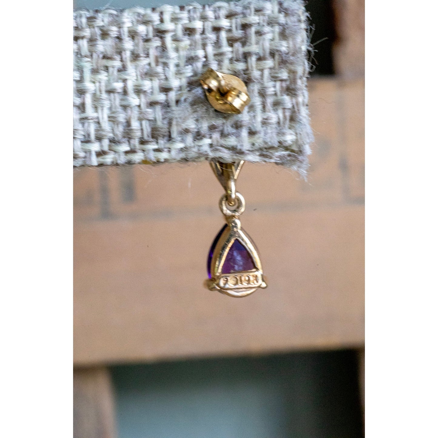 Vintage 10K Yellow Gold Pear Cut Amethyst Dangle Earrings