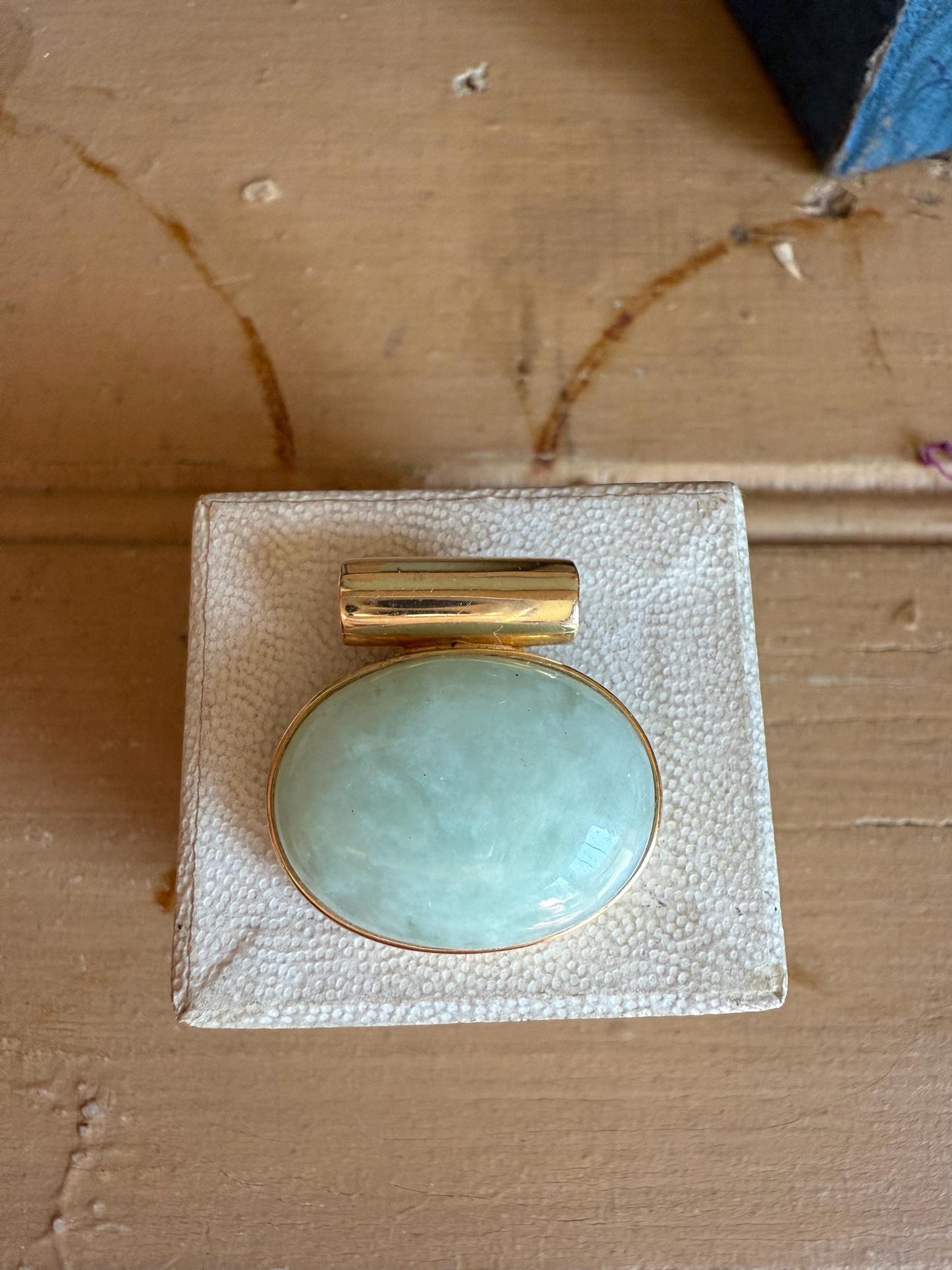 14k Yellow Gold Vintage Oval Jade Pendant you can add to Chains or Pearls