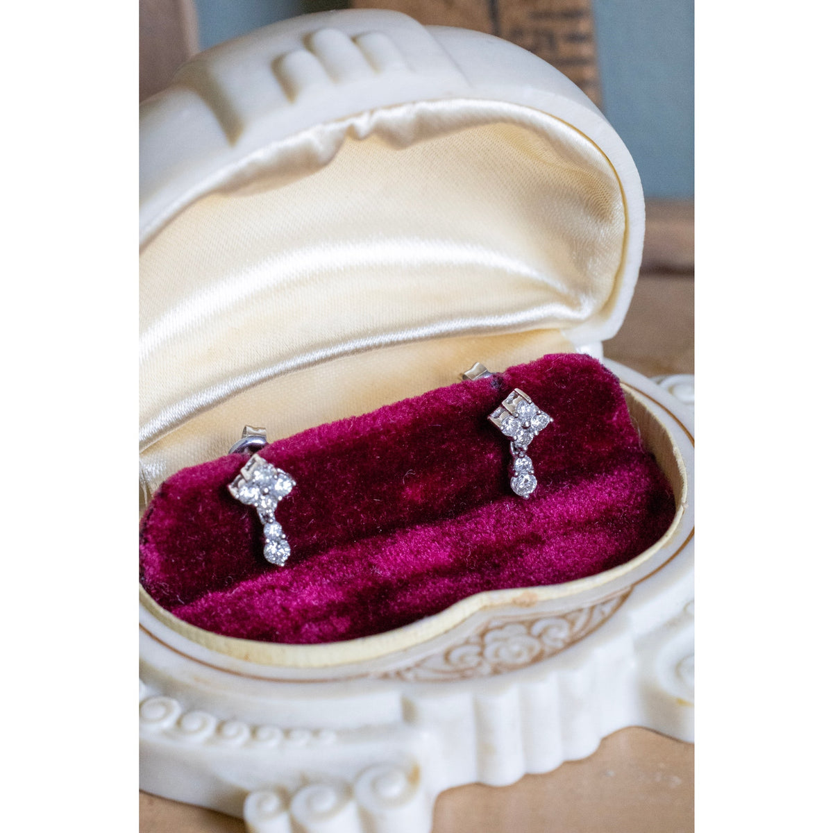 Vintage 14K White Gold Natural Diamond Dangle Earrings