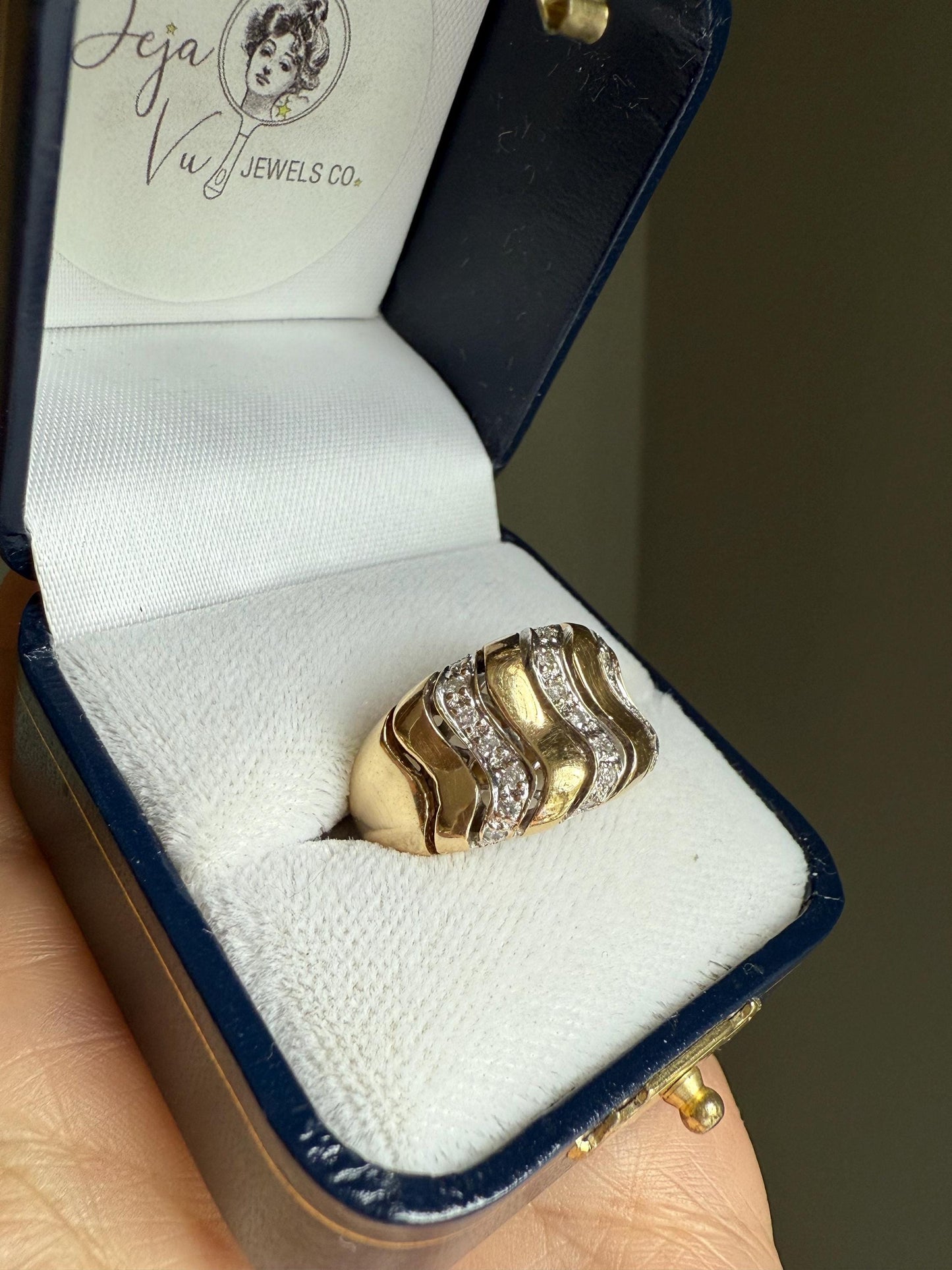 Vintage Mod 1970-1990 14K Yellow Gold Zig Zag Wave Diamond Ring