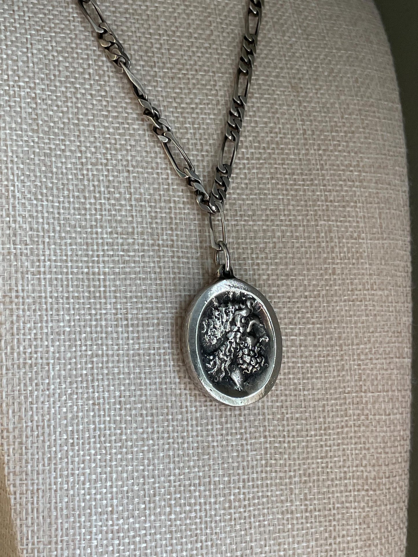 Vintage Henryk Winograd Fine Silver Repousse Pendant on Chain