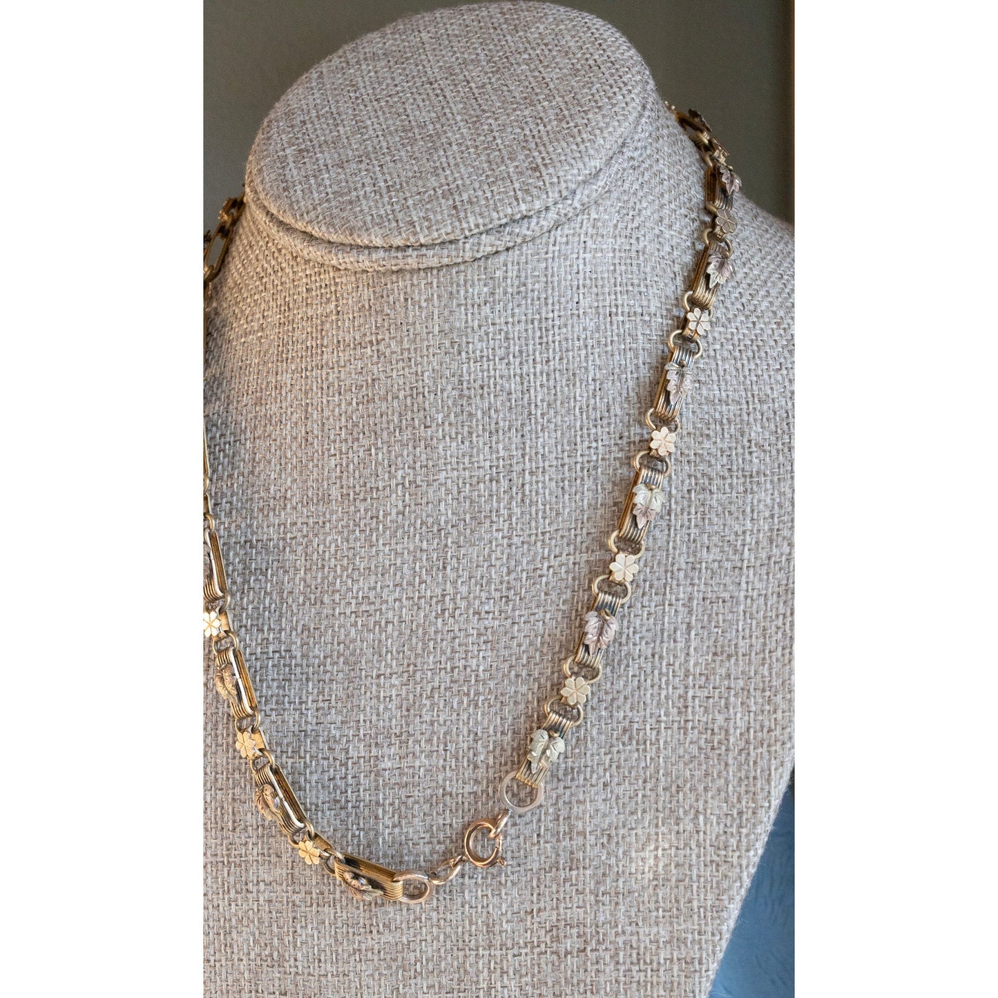 An Impressive Tri Color Maple Leaf Victorian Bookchain