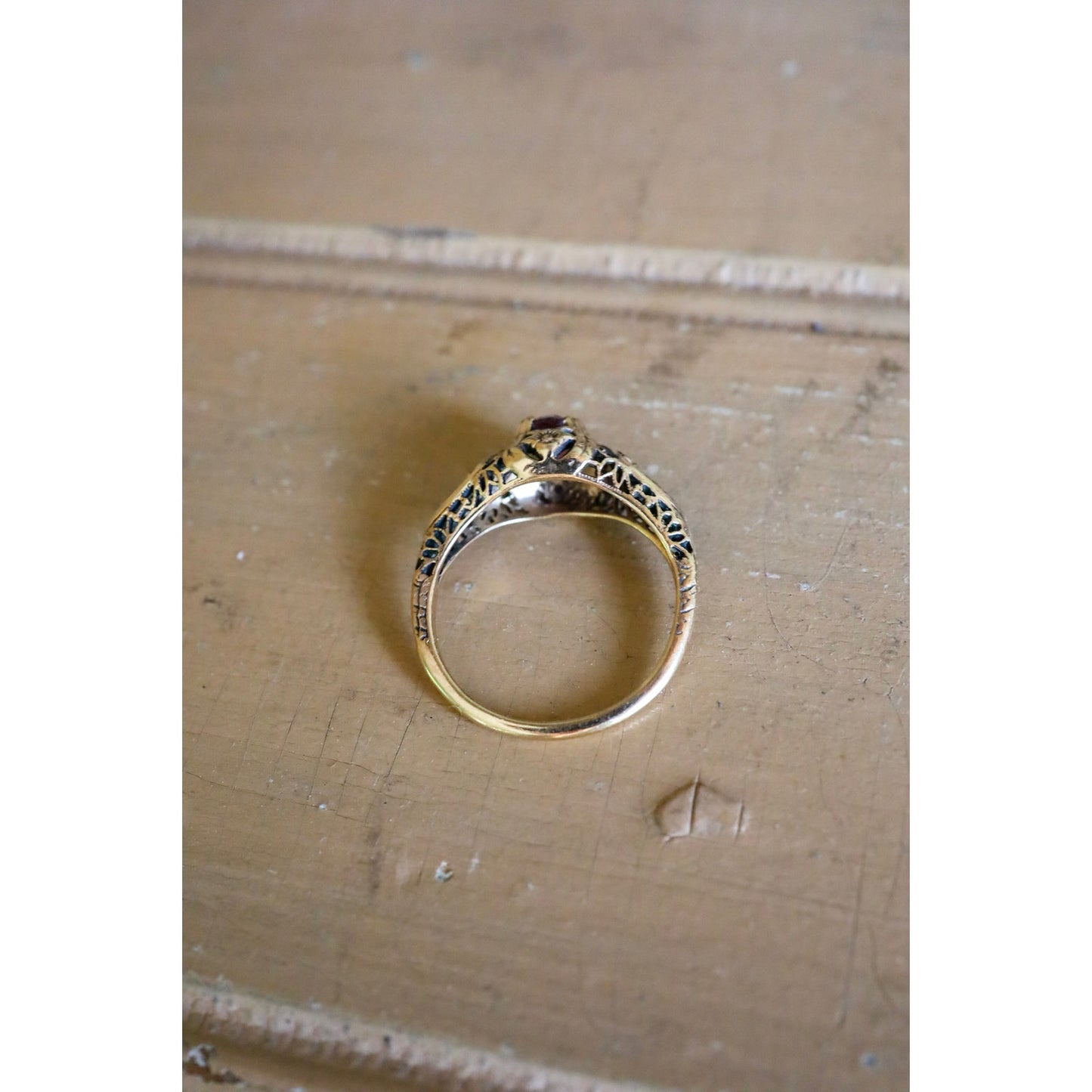 Vintage Art Deco Style 14K Yellow Gold Amethyst and Diamond Ring