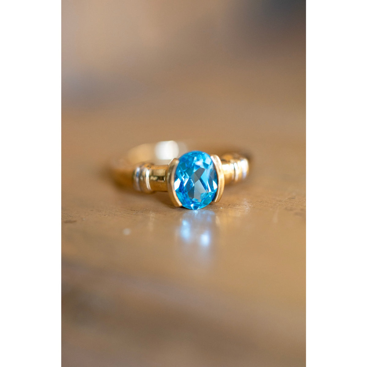 Vintage 10K Yellow Gold Oval Cut Blue Topaz Ring