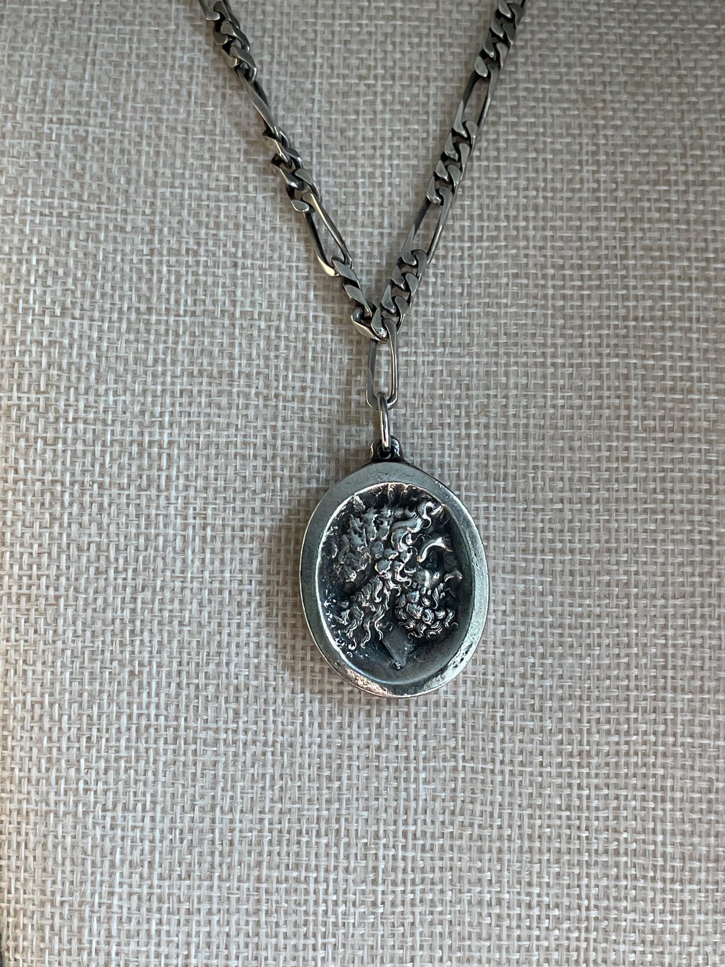 Vintage Henryk Winograd Fine Silver Repousse Pendant on Chain