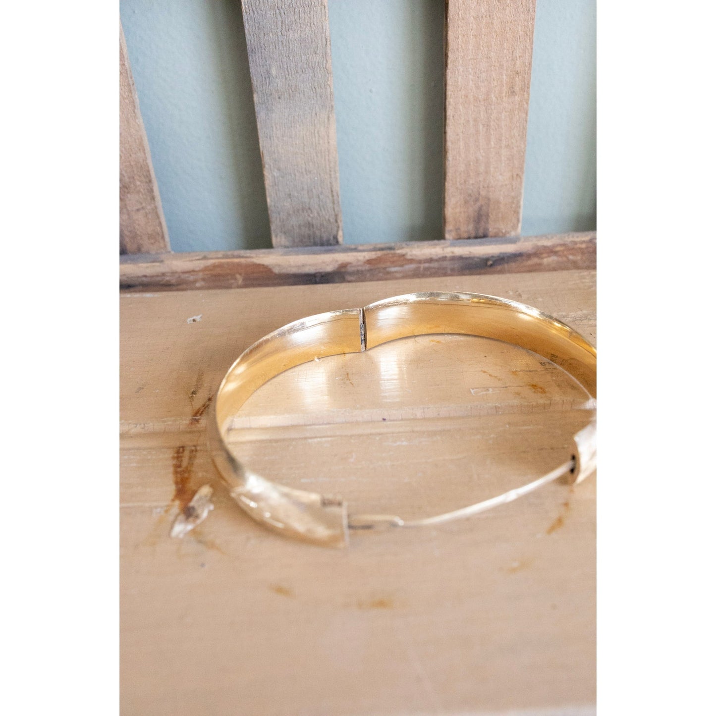 Vintage 14K Yellow Gold Oval Engraved Bracelet Bangle