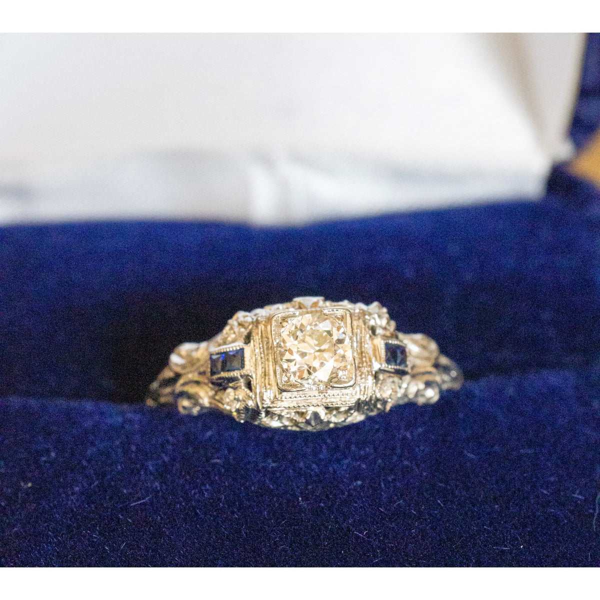1930-1940 18K White Gold Round Old European Cut Natural Diamond and Synethic Sapphire Authentic Art Deco Ring
