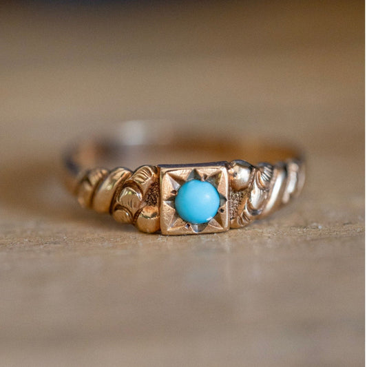 Antique 14K Yellow Gold Late Victorian Turquoise Ring Engraved Pearl