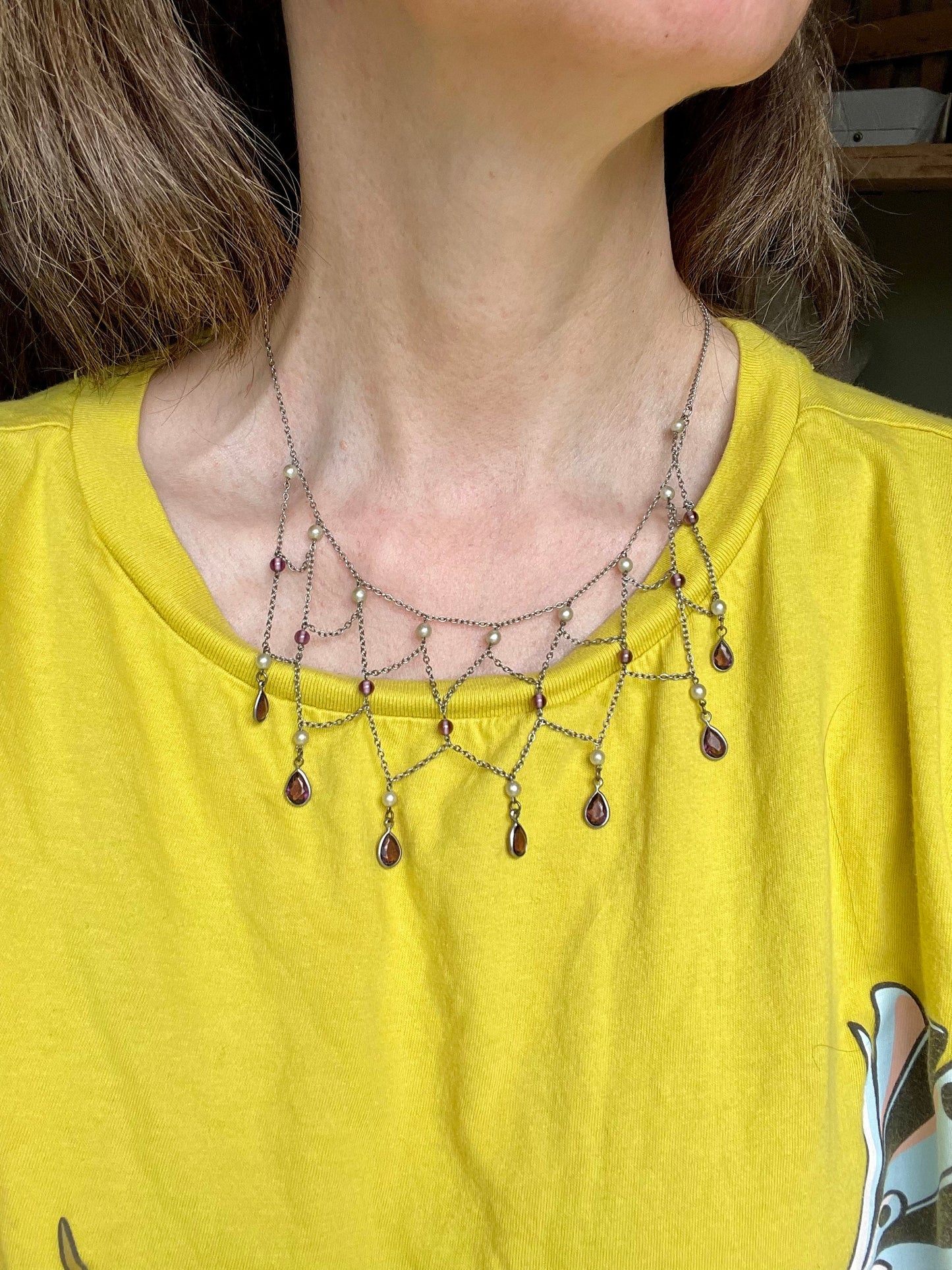 Vintage c1940 Imitation Glass and Pearl Bib Style Necklace