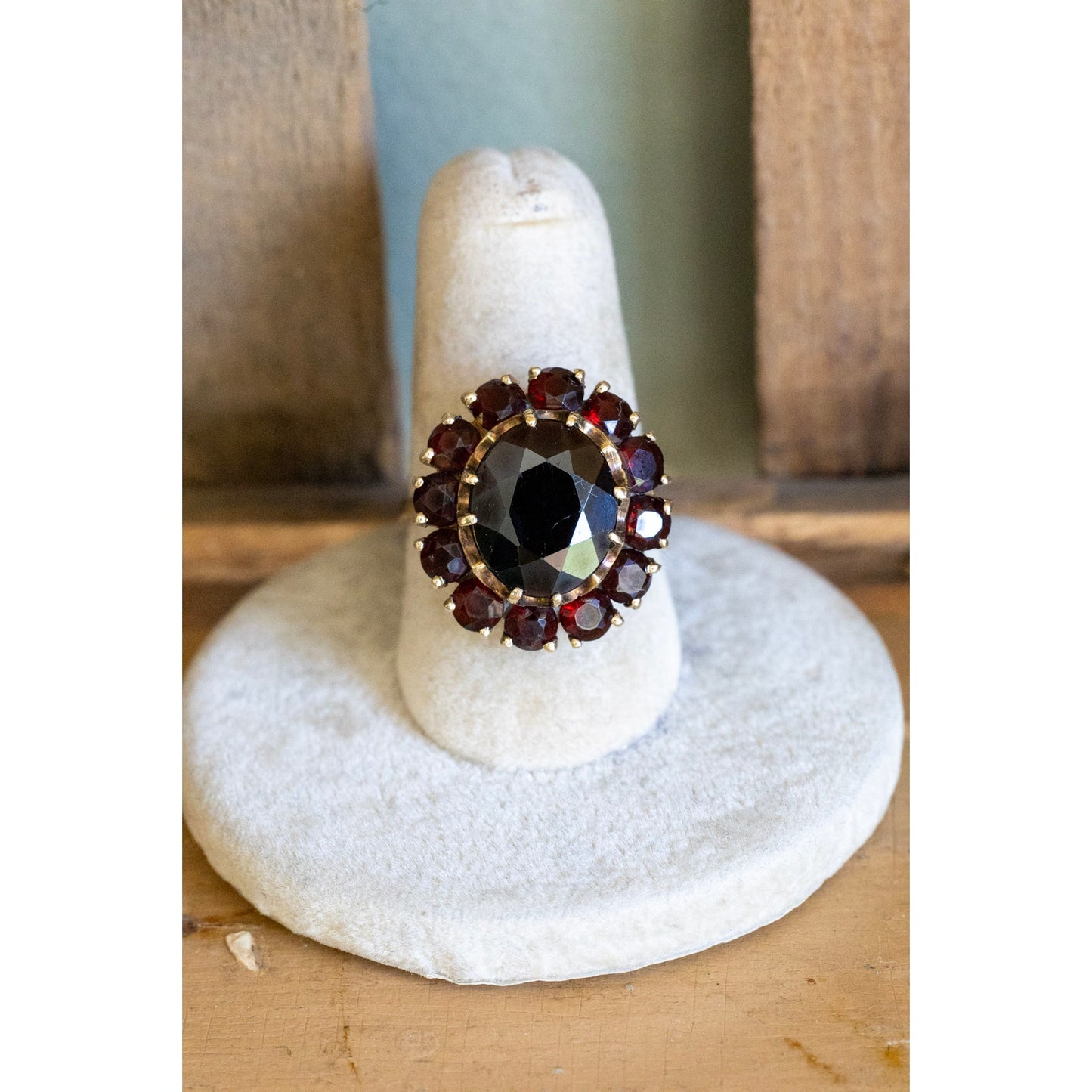 Vintage Mid Century 14K Yellow Gold Pyrope Garnet Ring