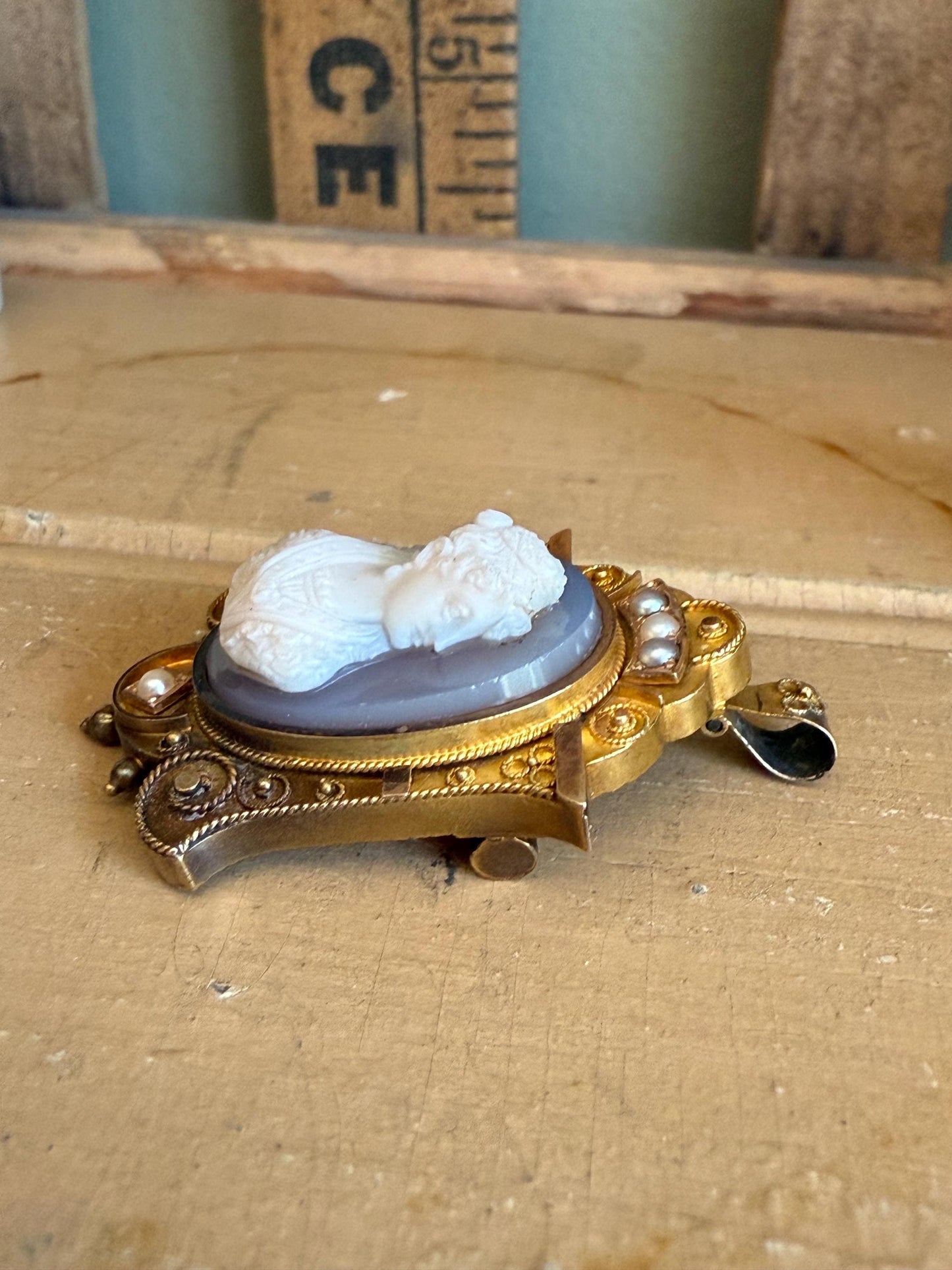 14K Yellow Gold Carved Banded Agate Cameo Pendant Brooch with Natural Seed Pearl Accents