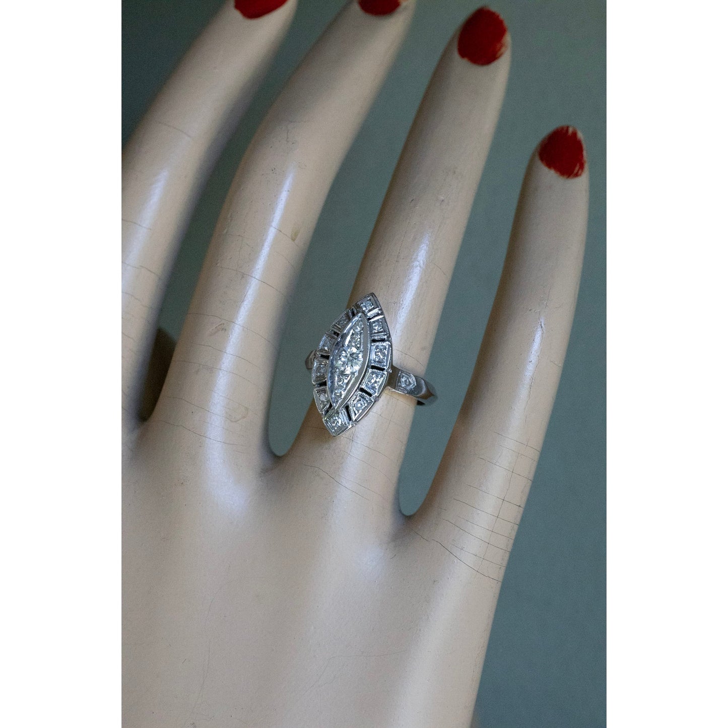 c1945 Vintage 14K White Gold Natural Diamond Ring
