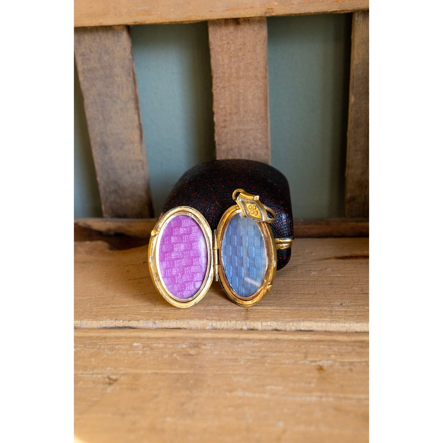 A Dramatic Entruscan Style c1880's Victorian Gold Filed Locket