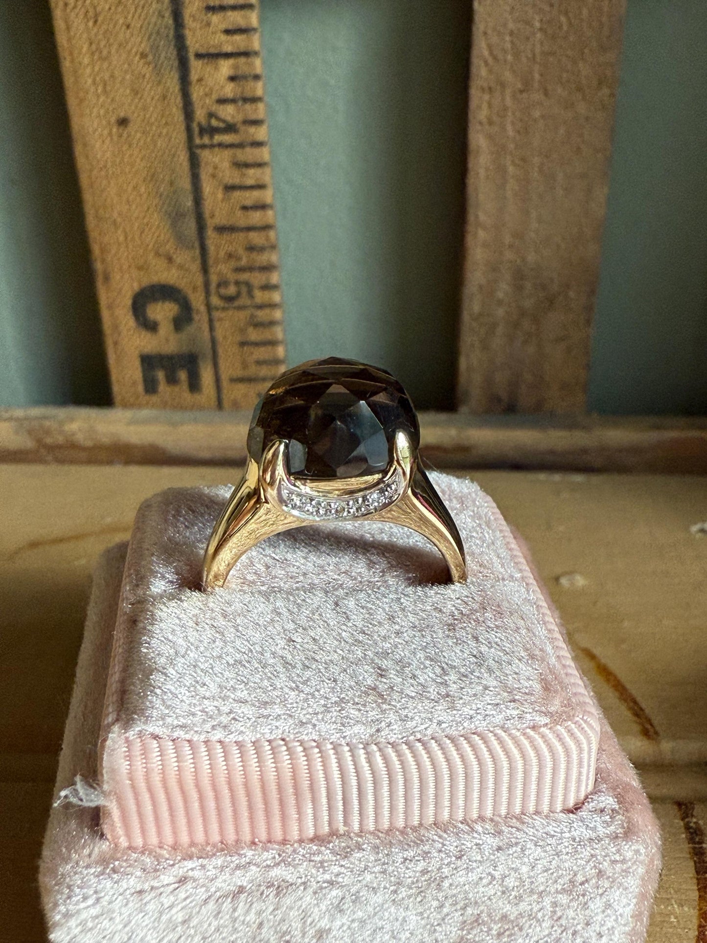 Vintage 14K Yellow Gold Checkerboard Cut Cabochon Smoky Quartz and Diamond Ring