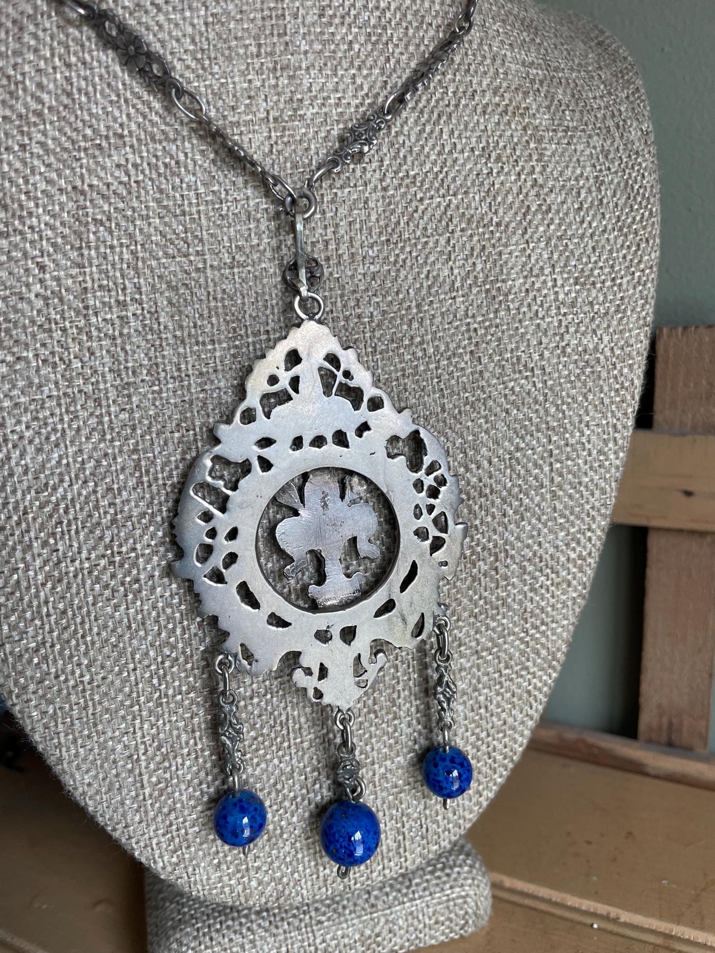 Vintage Silver Italian Peruzzi Chain and Dramatic Fleur de Lis Dangle Pendant