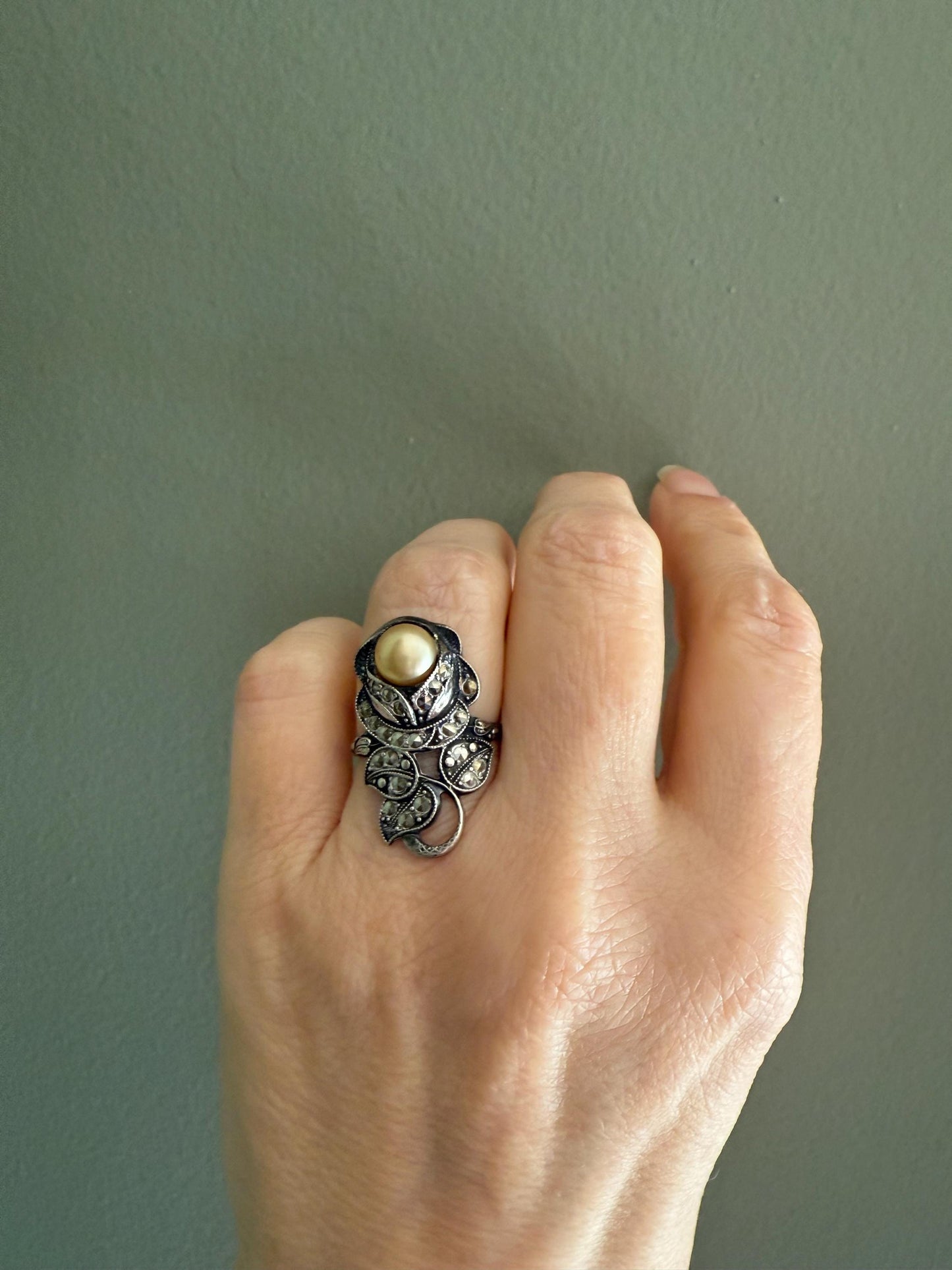 Sterling Silver c1920-1930 Art Deco Marcasite Pearl Rose Ring