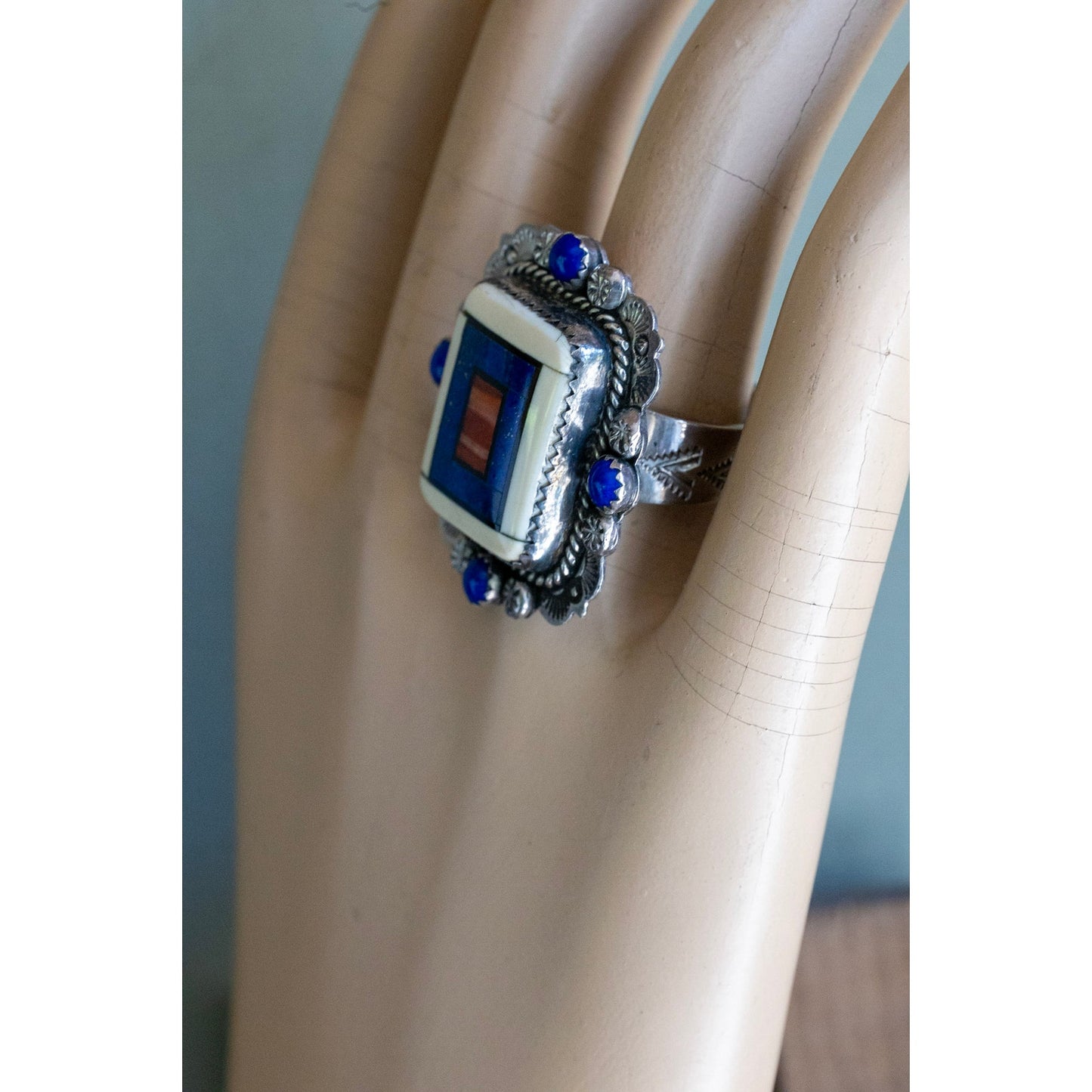 B. Chavis Vintage Native American Artist Made Lapis Lazuli Sterling Silver Ring