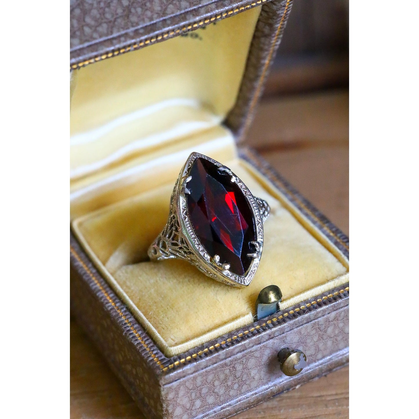 Art Deco 14K White Gold Marquis Cut Garnet Filigree Ring