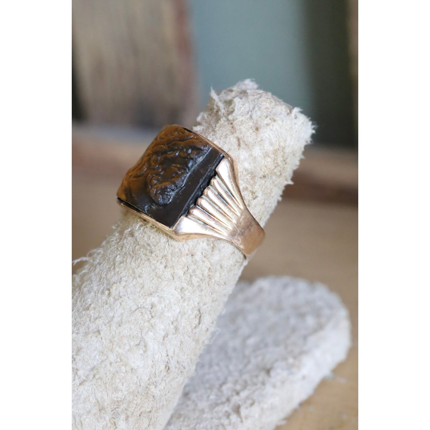c1920 10K Yellow Gold Hand Carved Tigereye Pinkie Ring