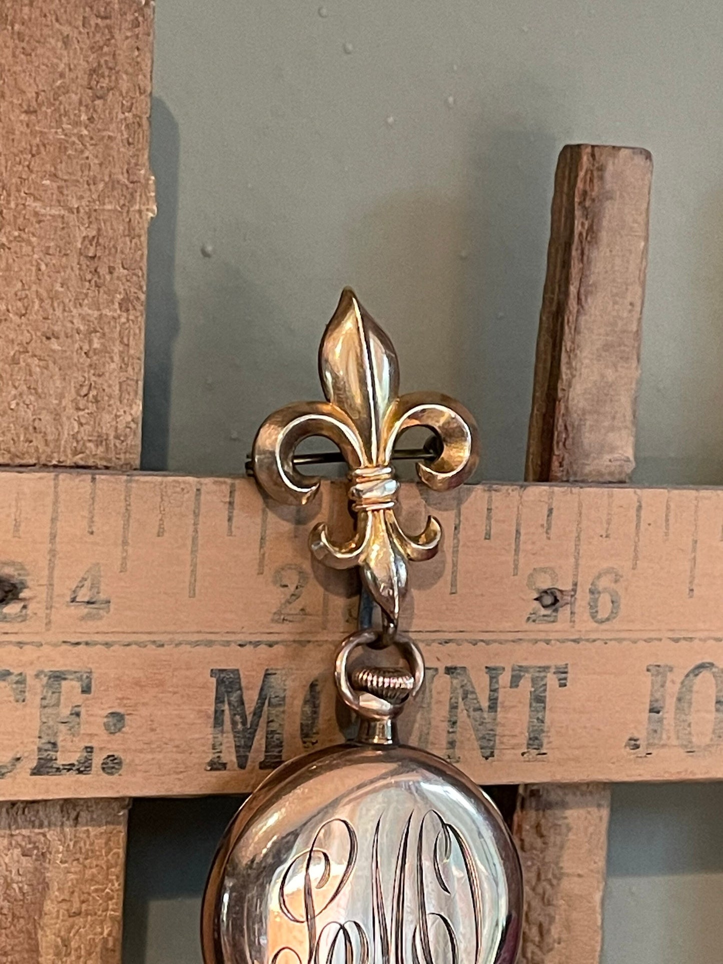 Early 1900's Elgin Open Face Pocket Watch with Brooch and Original Storage Pouch