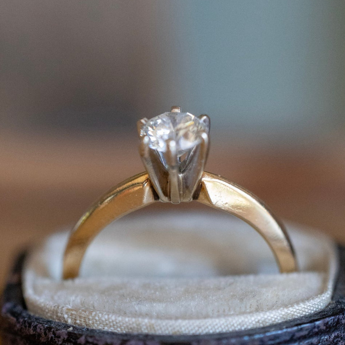 A Classic Vintage Natural Round Brilliant Cut Diamond Ring