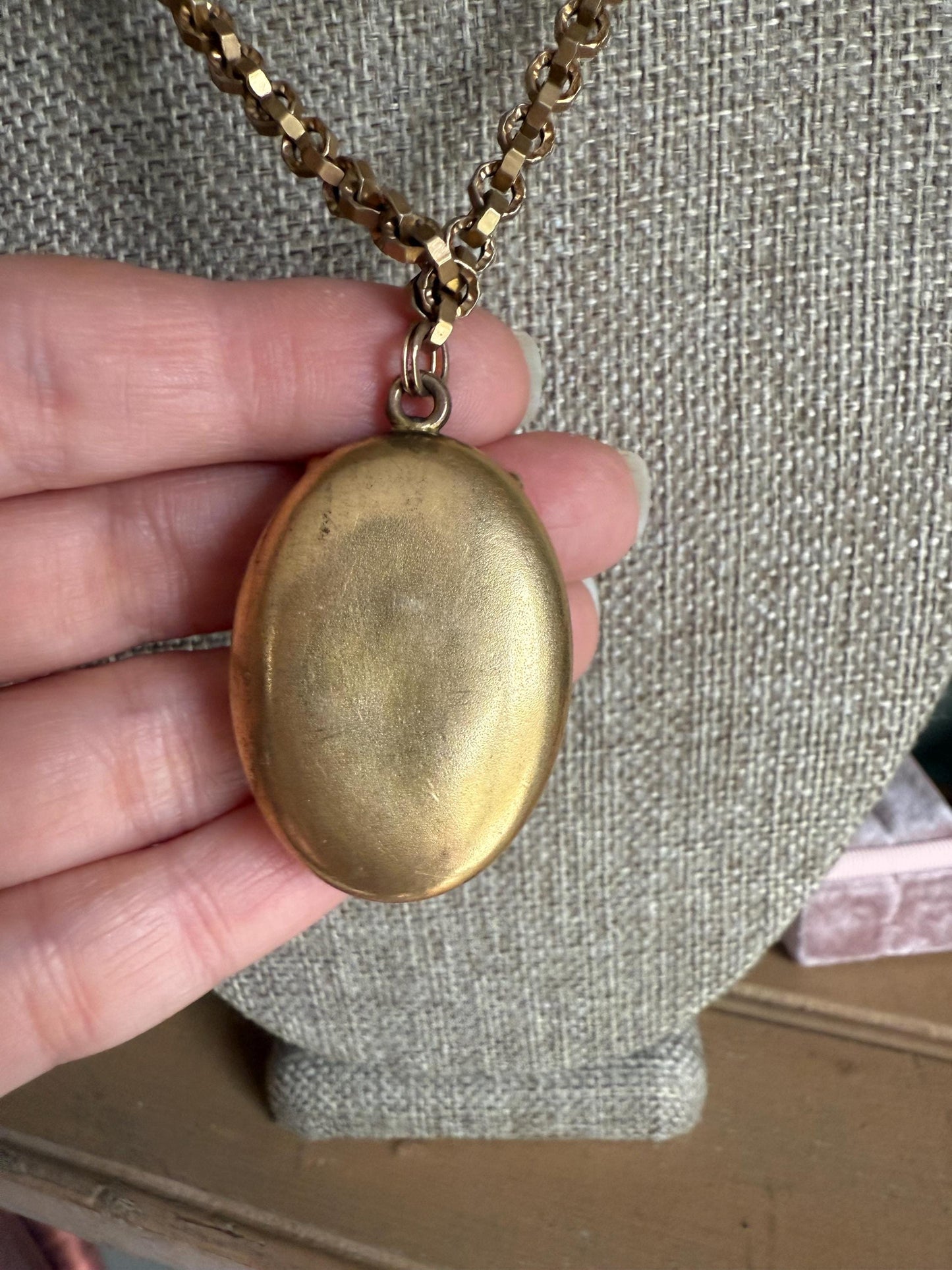 c1880 Antique Victorian Carved Banded Agate Cameo Locket on Chain