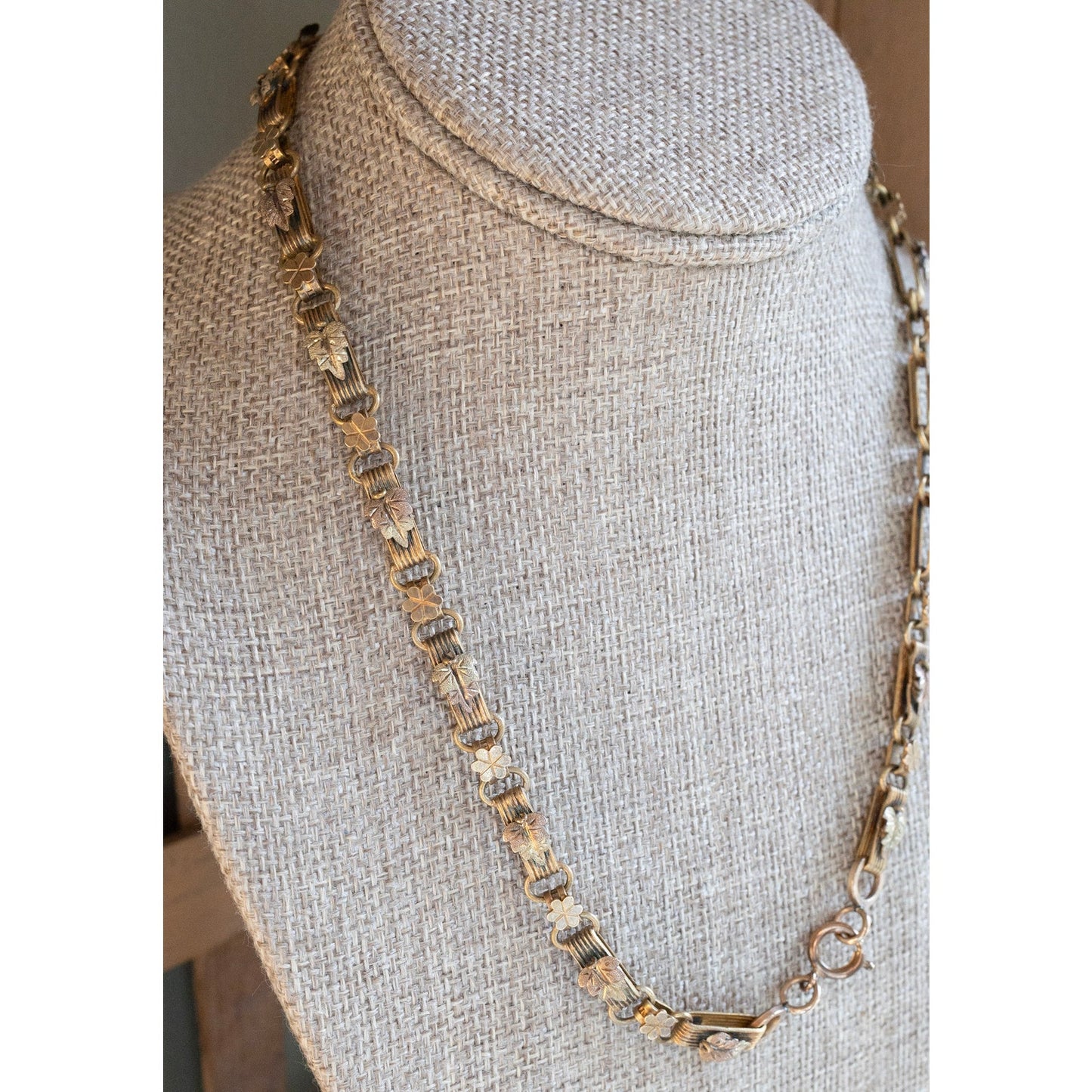 An Impressive Tri Color Maple Leaf Victorian Bookchain