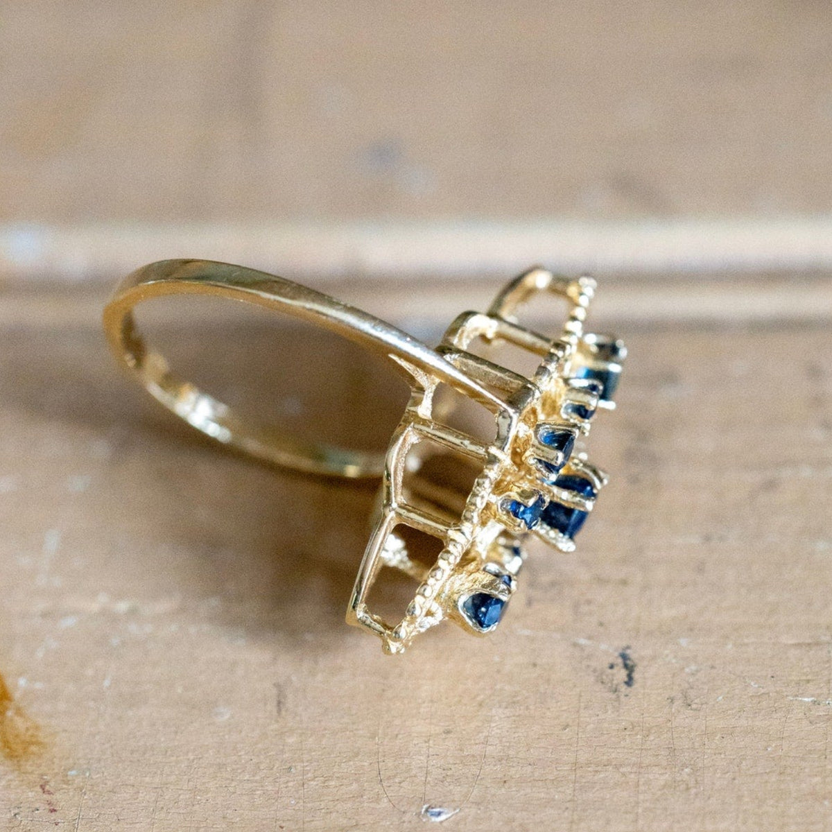 c1970 Vintage 14K Yellow Gold Natural Sapphire Ring